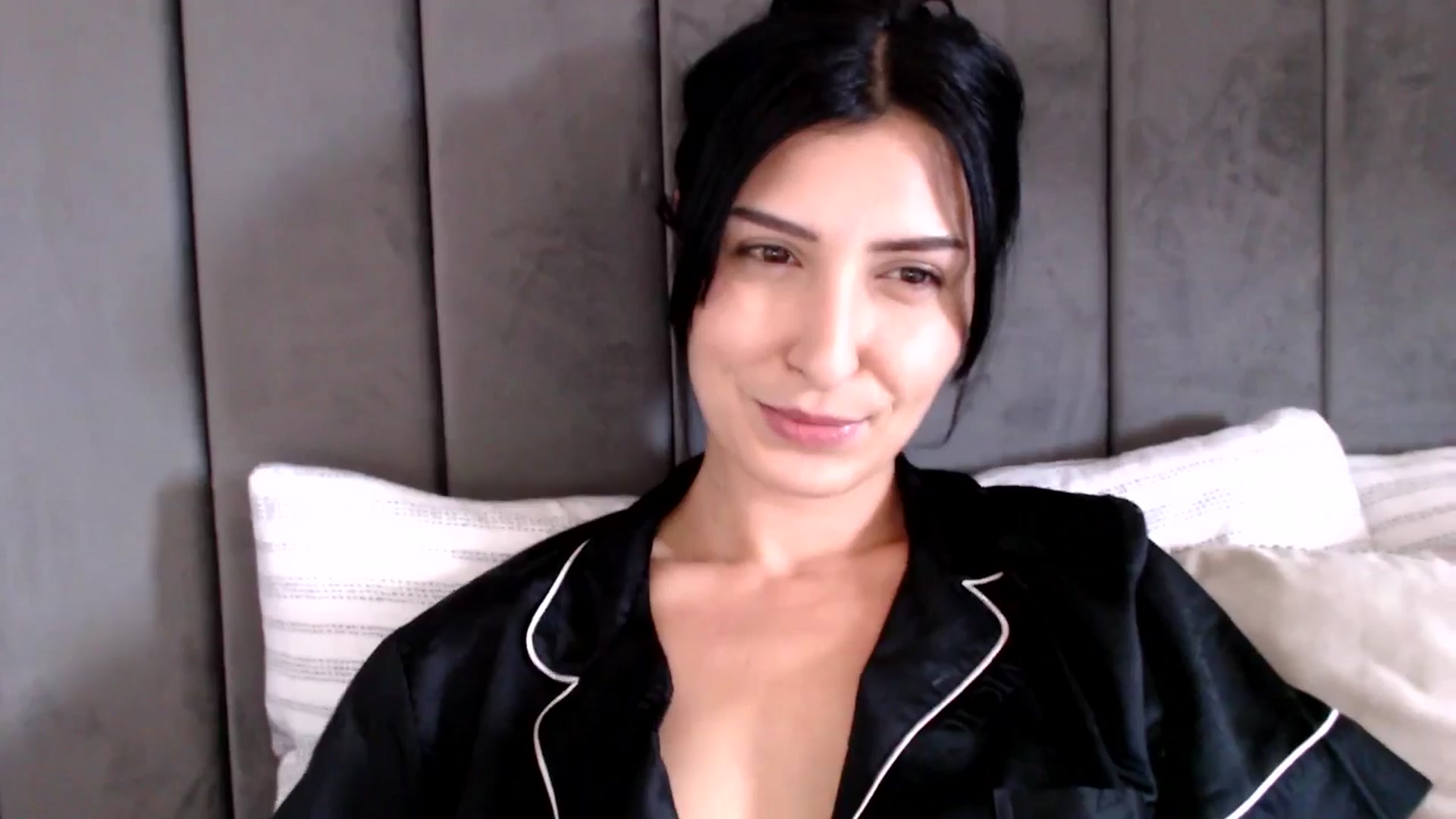 Gallery image thumbnail from MissLeanne's myfreecams stream on, 03/28/2025, 11:23 image 4 of 20