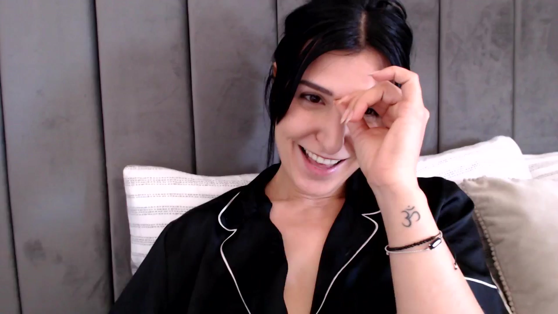 Gallery image thumbnail from MissLeanne's myfreecams stream on, 03/28/2025, 11:23 image 10 of 20