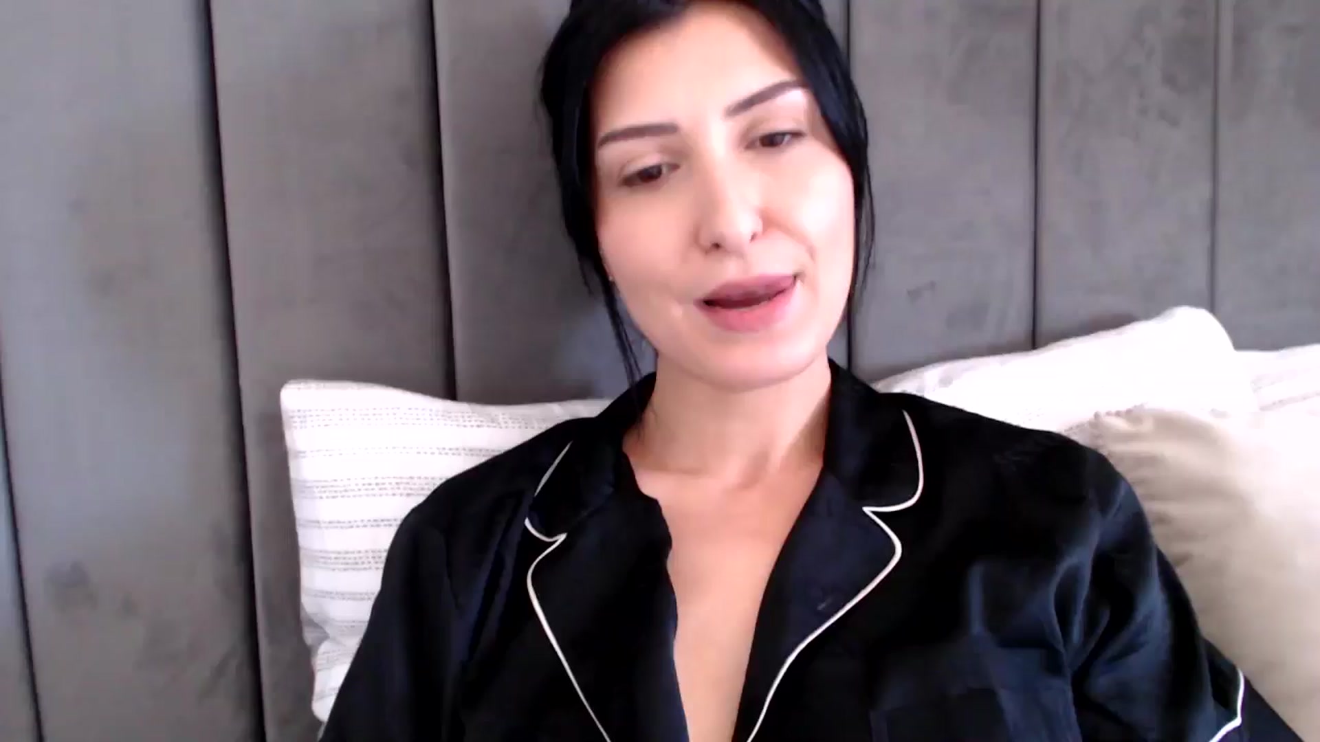 Gallery image thumbnail from MissLeanne's myfreecams stream on, 03/28/2025, 11:23 image 8 of 20