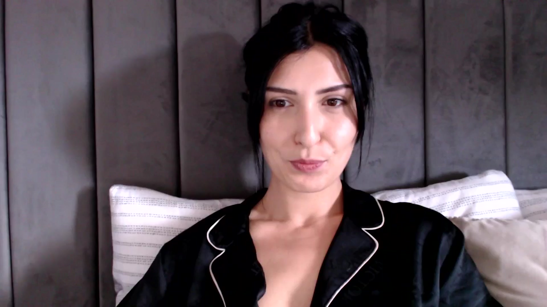 Gallery image thumbnail from MissLeanne's myfreecams stream on, 03/28/2025, 11:23 image 1 of 20