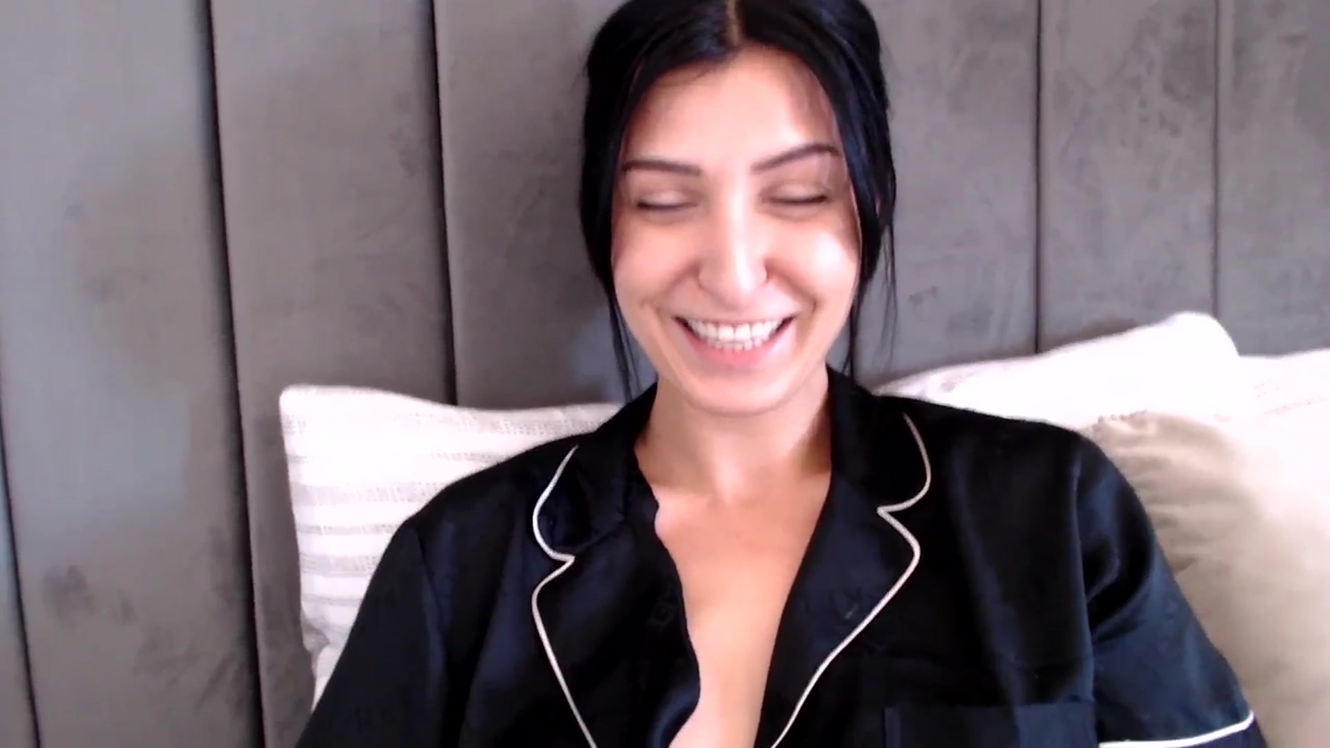 Gallery image thumbnail from MissLeanne's myfreecams stream on, 03/28/2025, 11:23 image 11 of 20