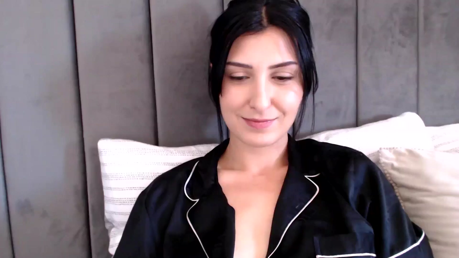 Gallery image thumbnail from MissLeanne's myfreecams stream on, 03/28/2025, 11:23 image 14 of 20