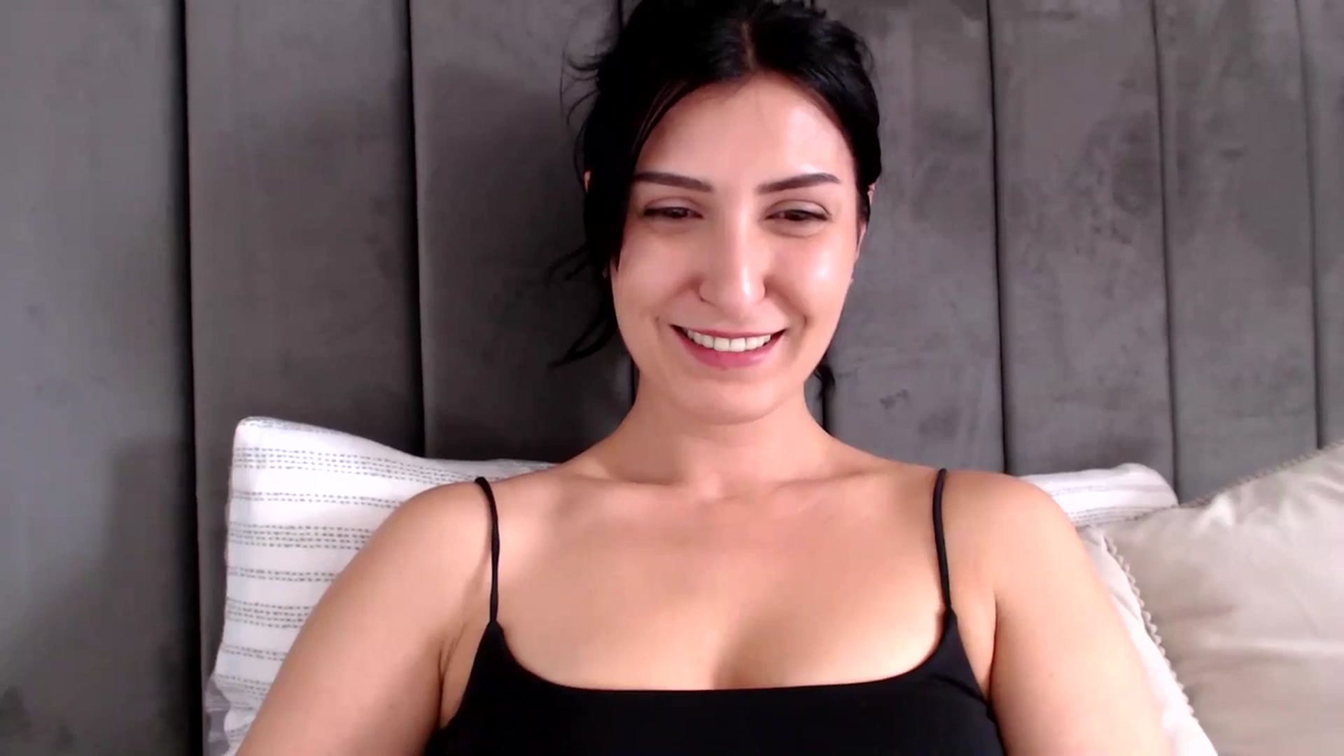 Gallery image thumbnail from MissLeanne's myfreecams stream on, 03/28/2025, 12:55 image 19 of 20