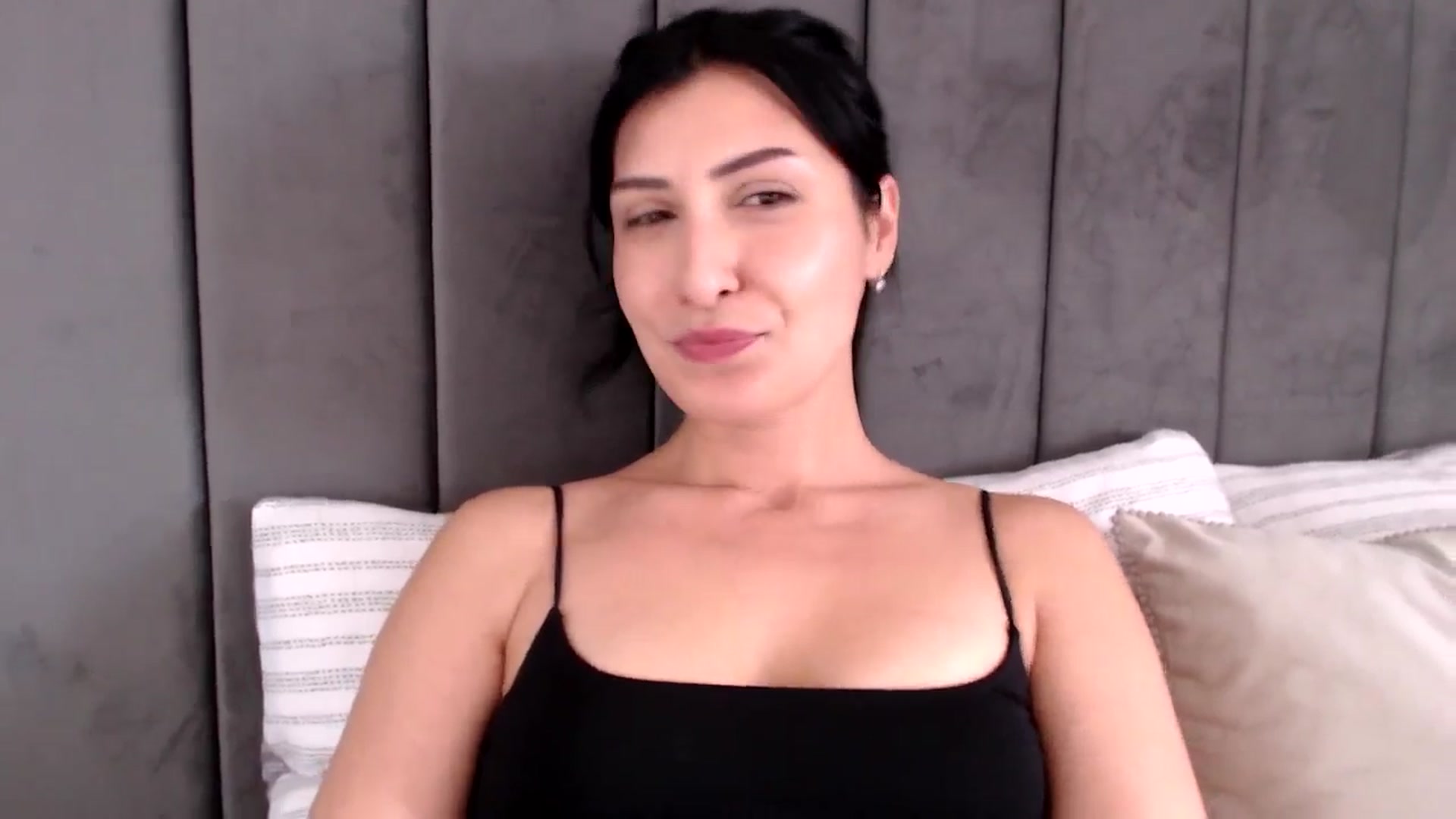 Gallery image thumbnail from MissLeanne's myfreecams stream on, 03/28/2025, 12:55 image 3 of 20