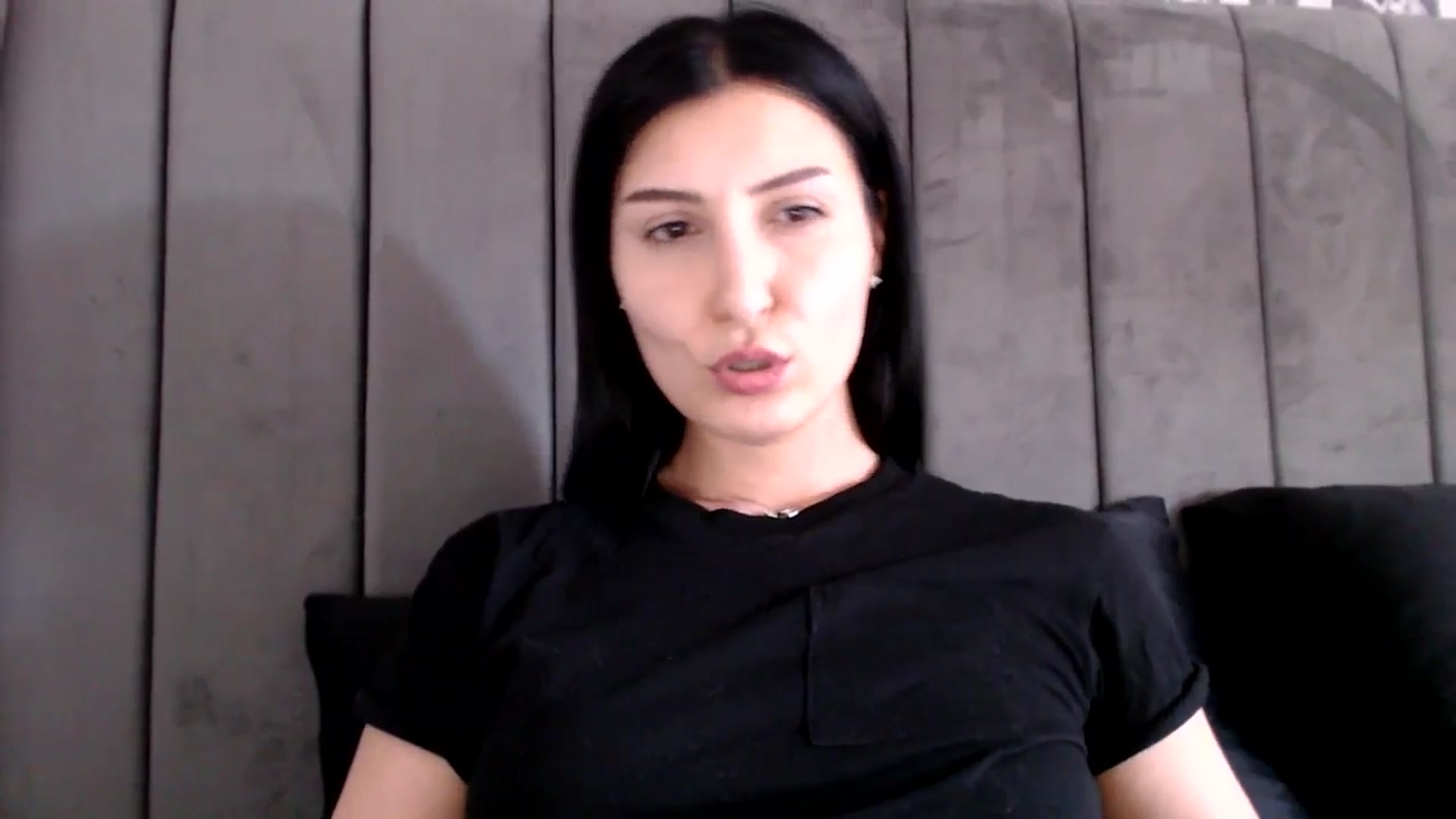 Gallery image thumbnail from MissLeanne's myfreecams stream on, 04/01/2025, 14:11 image 20 of 20