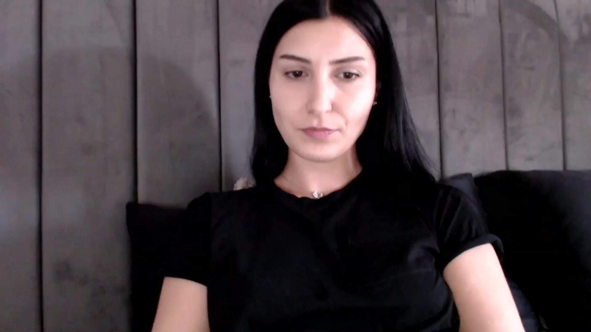 Gallery image thumbnail from MissLeanne's myfreecams stream on, 04/01/2025, 14:11 image 11 of 20