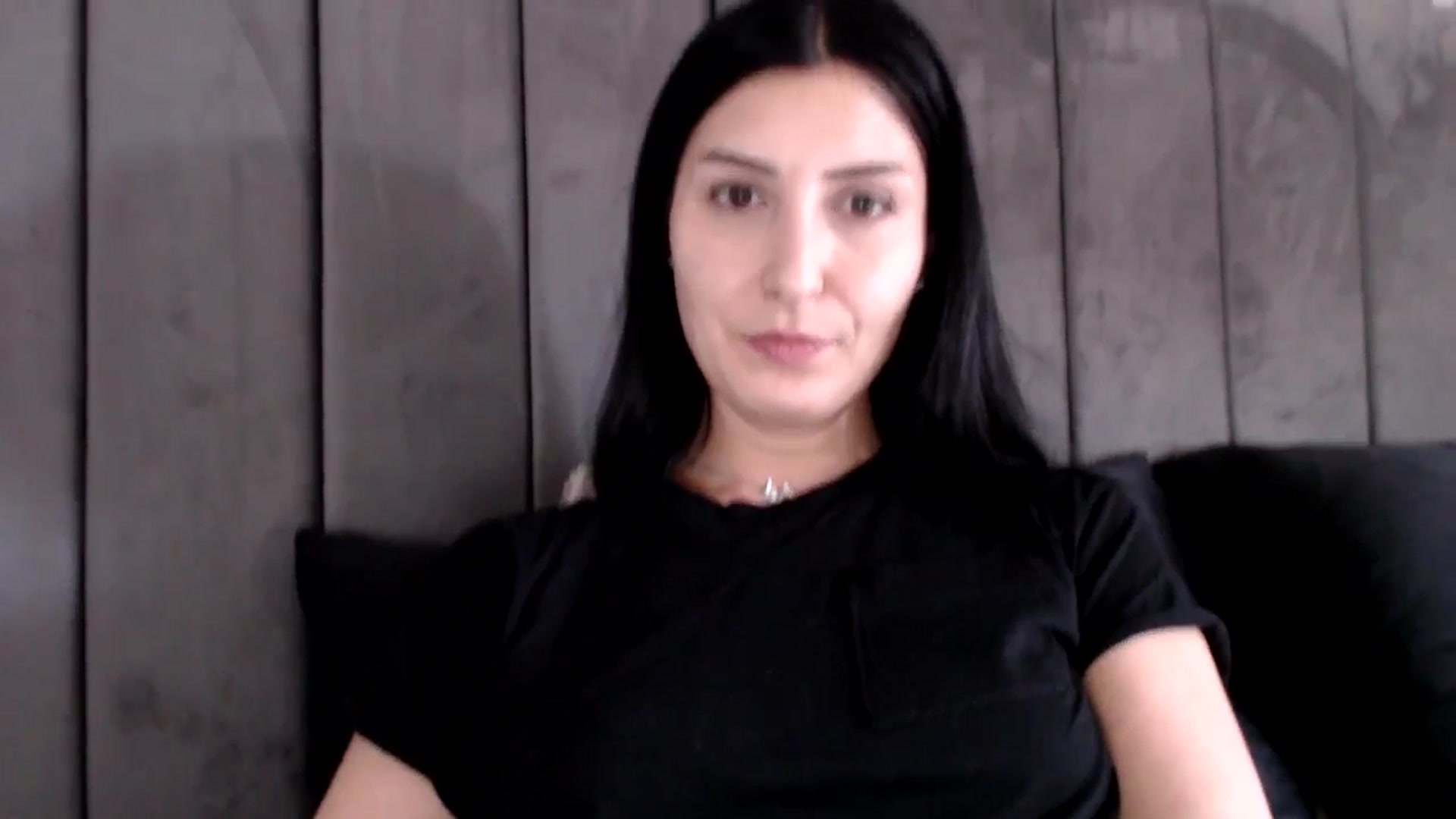 Gallery image thumbnail from MissLeanne's myfreecams stream on, 04/01/2025, 14:11 image 12 of 20