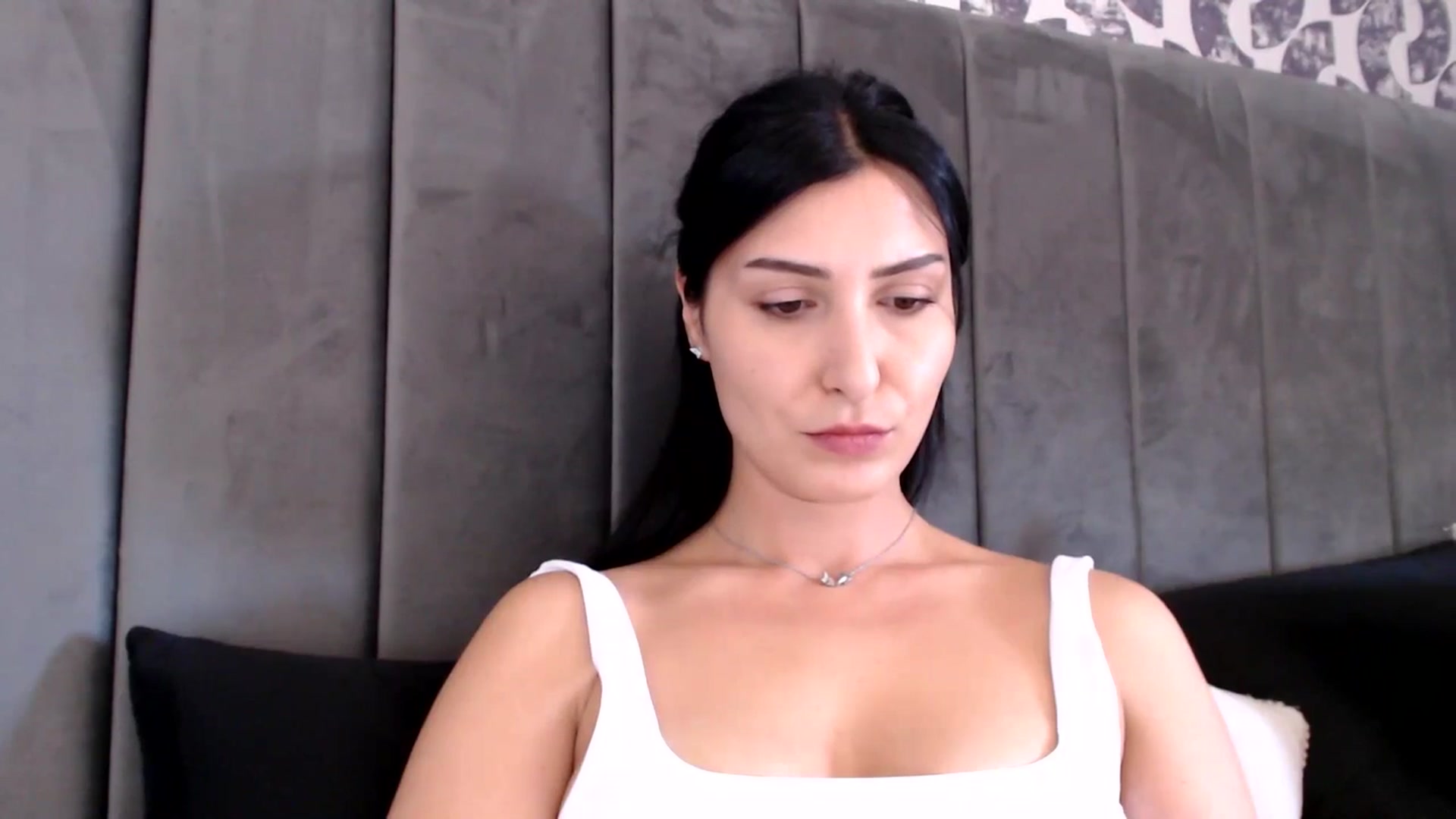 Gallery image thumbnail from MissLeanne's myfreecams stream on, 04/02/2025, 11:23 image 20 of 20