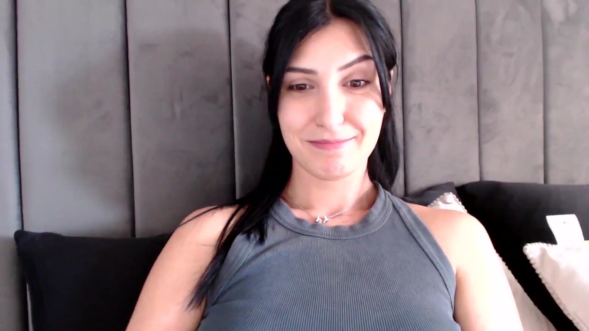 Gallery image thumbnail from MissLeanne's myfreecams stream on, 04/02/2025, 15:08 image 11 of 20