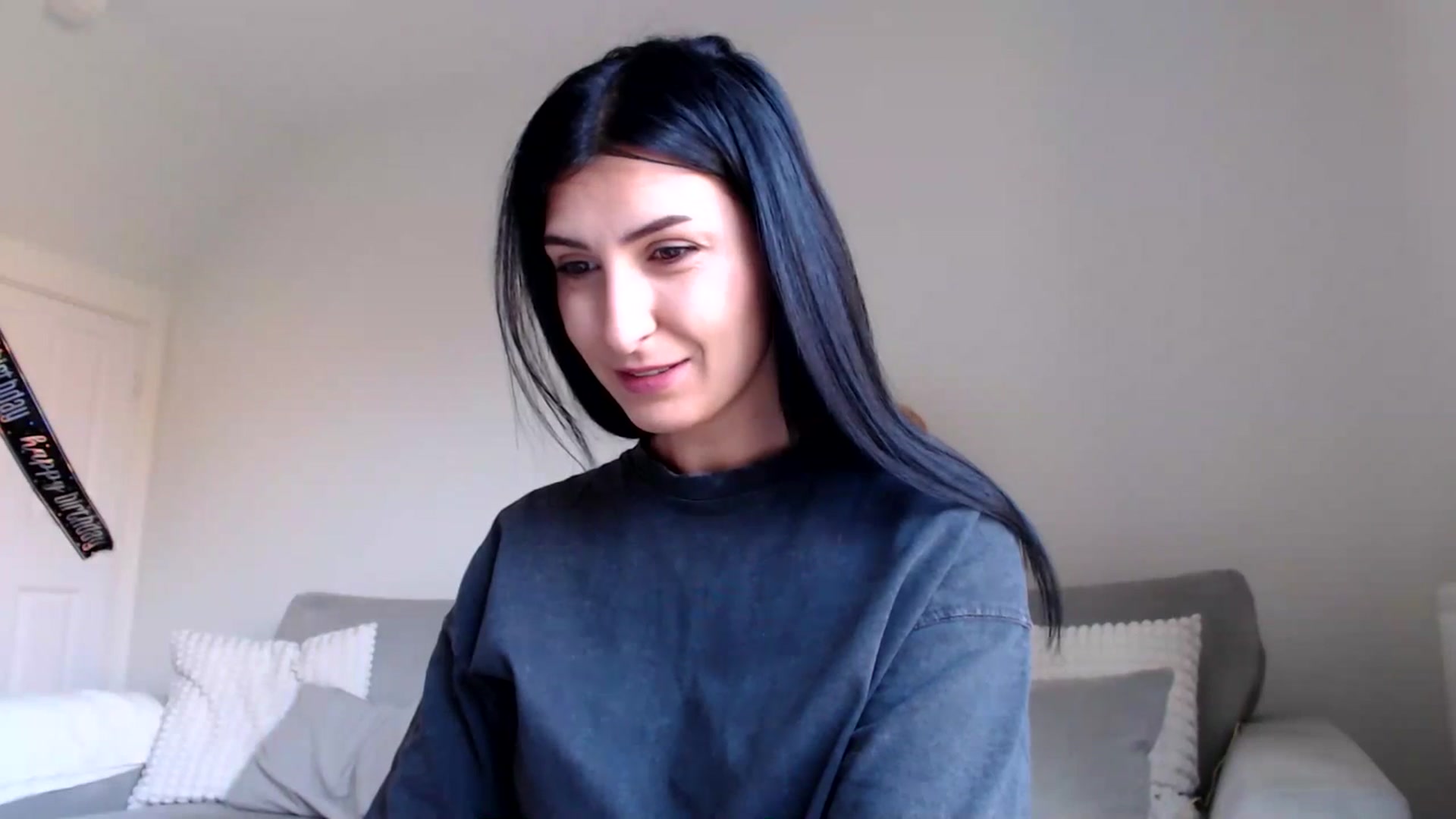 Gallery image thumbnail from MissLeanne's myfreecams stream on, 04/03/2025, 10:25 image 3 of 20
