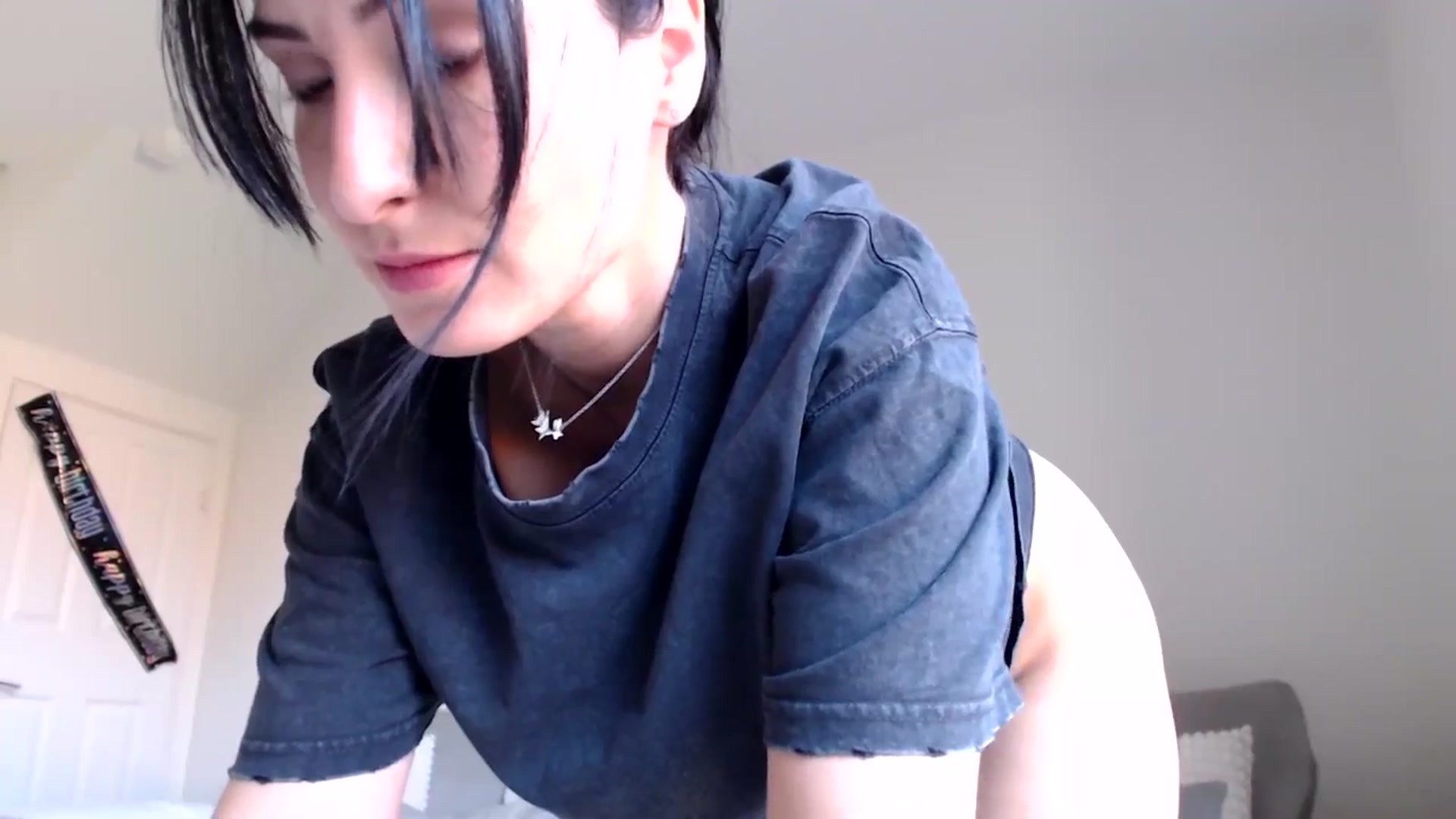 Gallery image thumbnail from MissLeanne's myfreecams stream on, 04/03/2025, 10:25 image 12 of 20