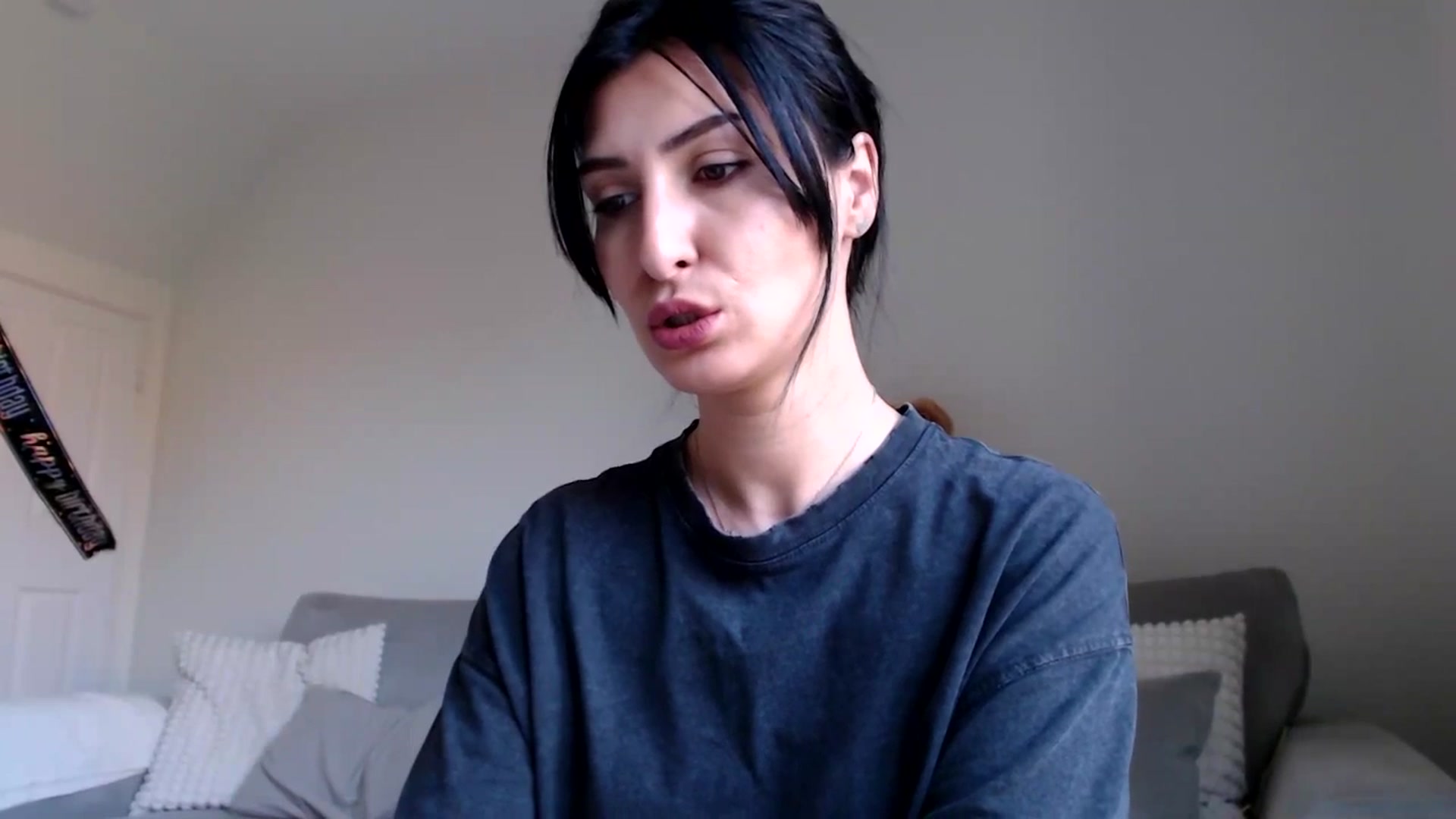Gallery image thumbnail from MissLeanne's myfreecams stream on, 04/03/2025, 10:25 image 10 of 20