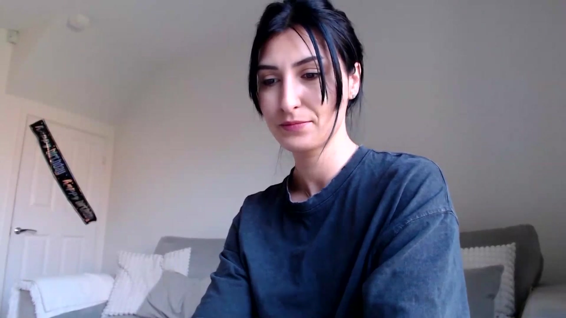 Gallery image thumbnail from MissLeanne's myfreecams stream on, 04/03/2025, 10:25 image 14 of 20