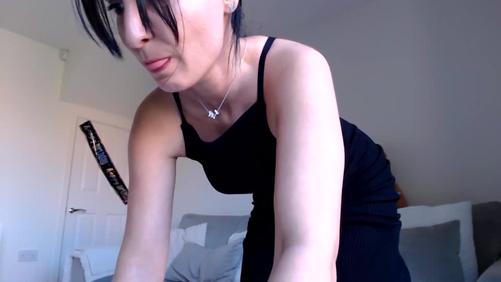 Gallery image thumbnail from MissLeanne's myfreecams stream on, 04/03/2025, 12:31 image 10 of 20