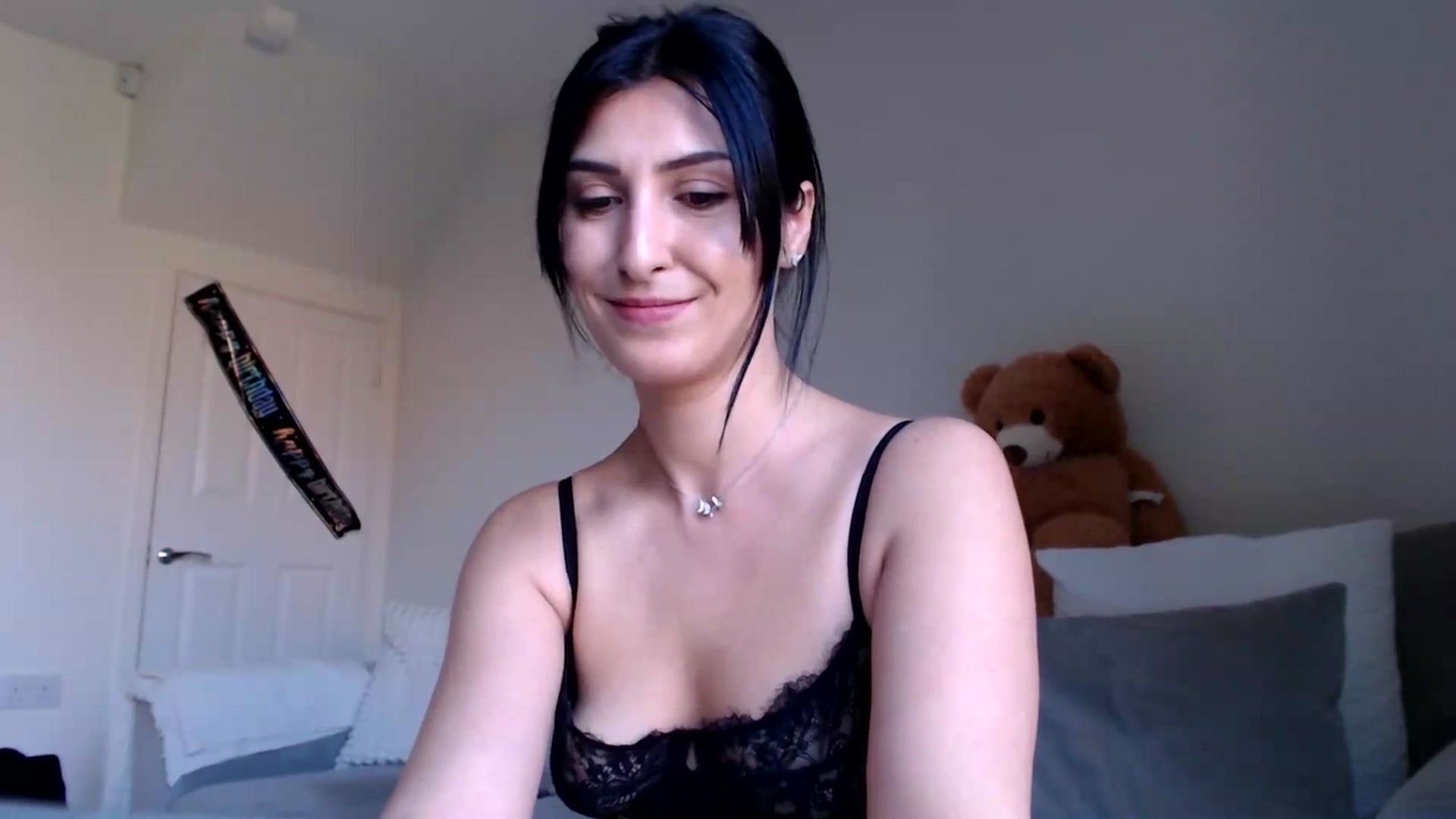 Gallery image thumbnail from MissLeanne's myfreecams stream on, 04/03/2025, 12:31 image 4 of 20