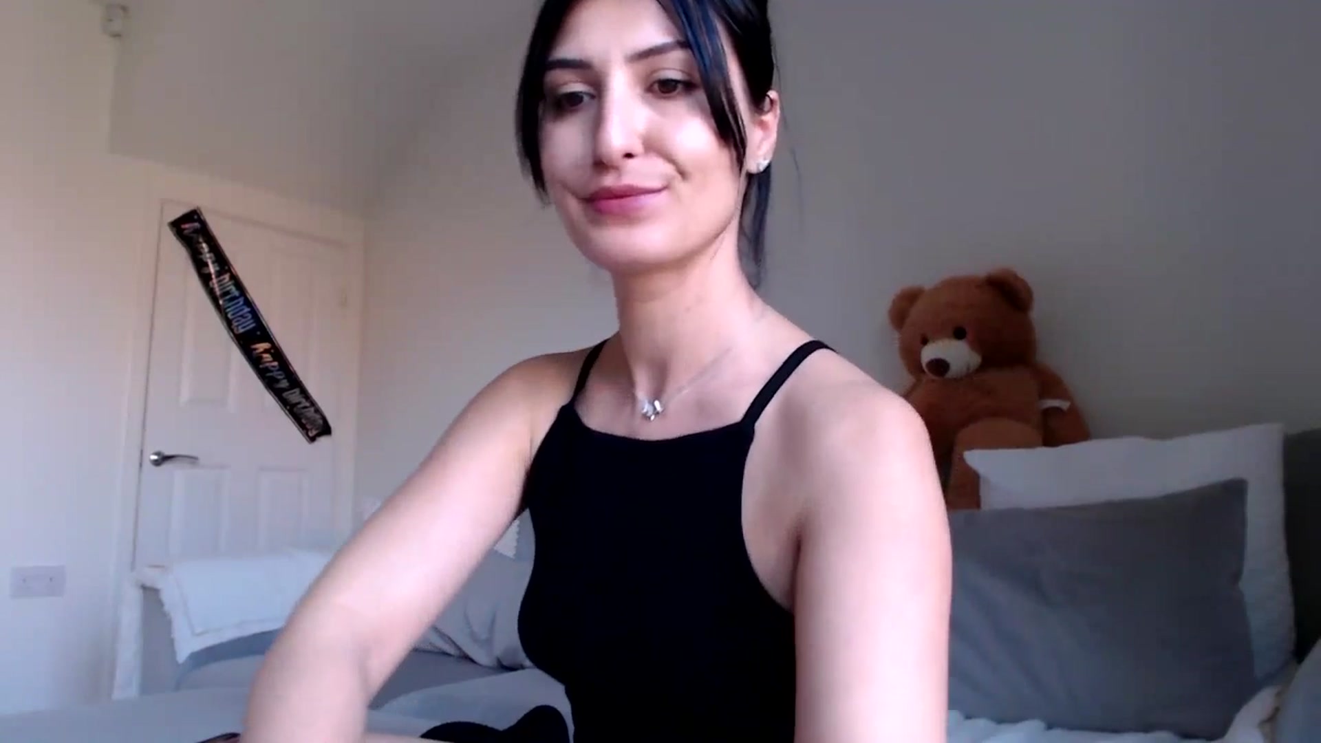 Gallery image thumbnail from MissLeanne's myfreecams stream on, 04/03/2025, 12:31 image 9 of 20