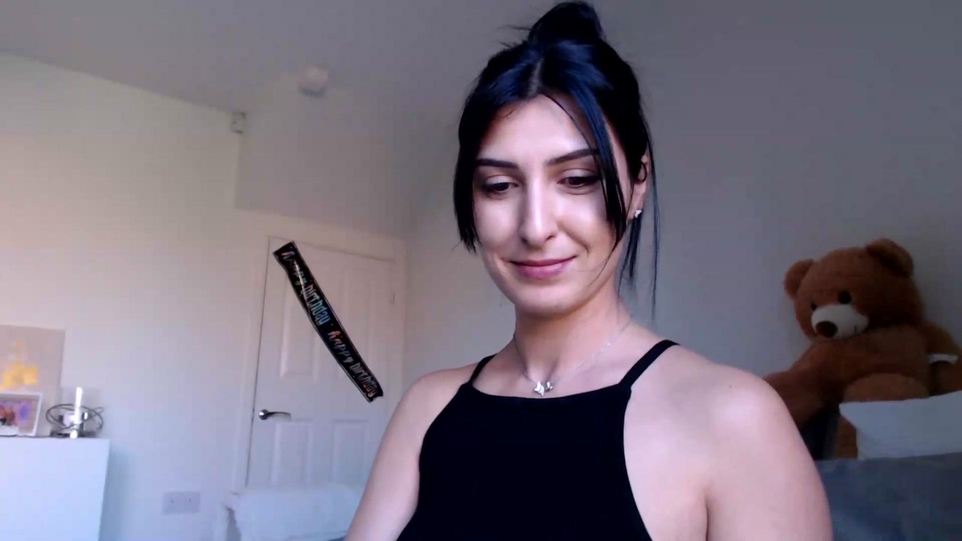 Gallery image thumbnail from MissLeanne's myfreecams stream on, 04/03/2025, 12:31 image 16 of 20