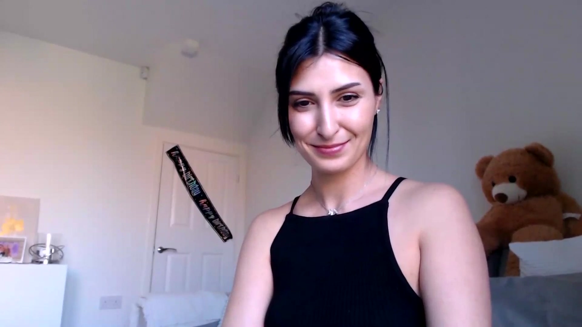 Gallery image thumbnail from MissLeanne's myfreecams stream on, 04/03/2025, 12:31 image 17 of 20