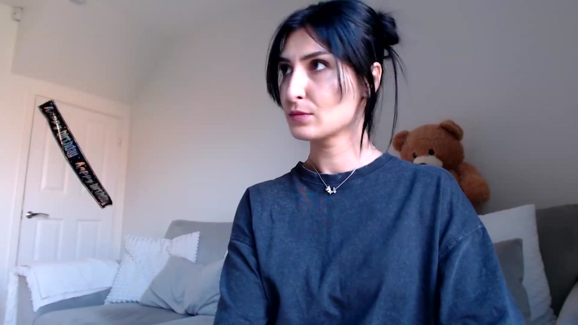 Gallery image thumbnail from MissLeanne's myfreecams stream on, 04/03/2025, 13:11 image 18 of 20