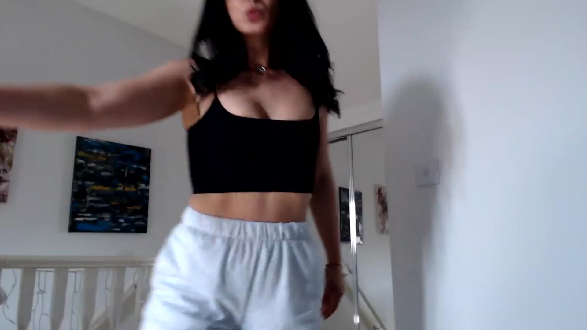 Gallery image thumbnail from MissLeanne's myfreecams stream on, 04/04/2025, 12:54 image 4 of 20
