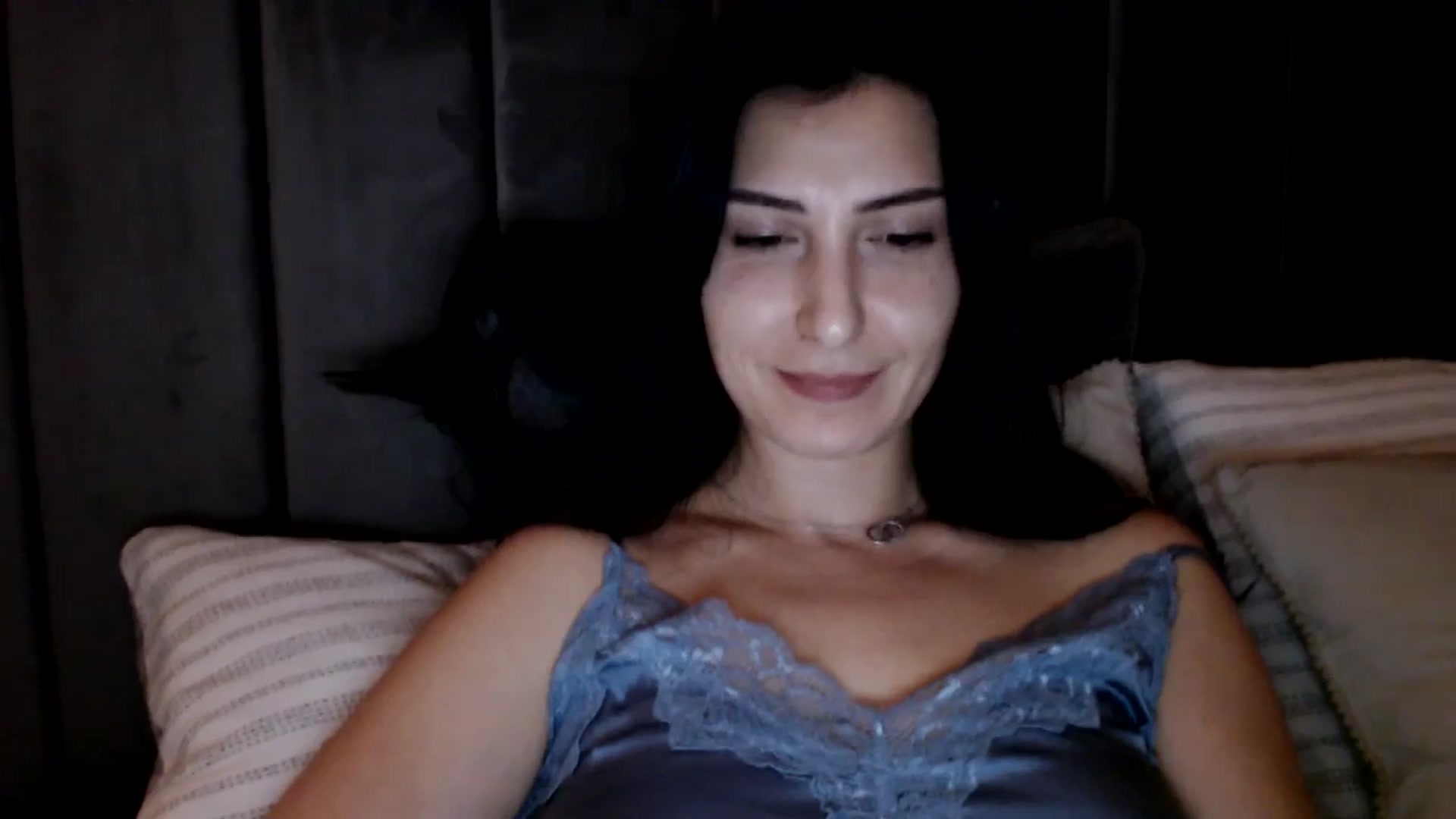 Gallery image thumbnail from MissLeanne's myfreecams stream on, 04/13/2025, 19:35 image 9 of 20