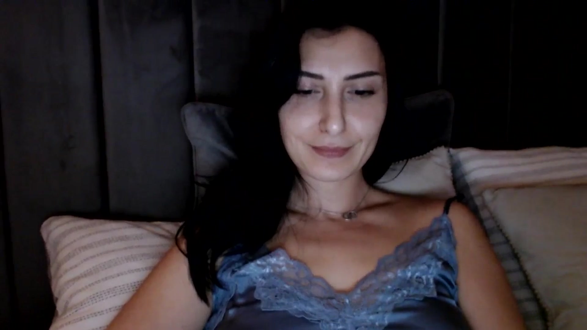 Gallery image thumbnail from MissLeanne's myfreecams stream on, 04/13/2025, 19:35 image 6 of 20
