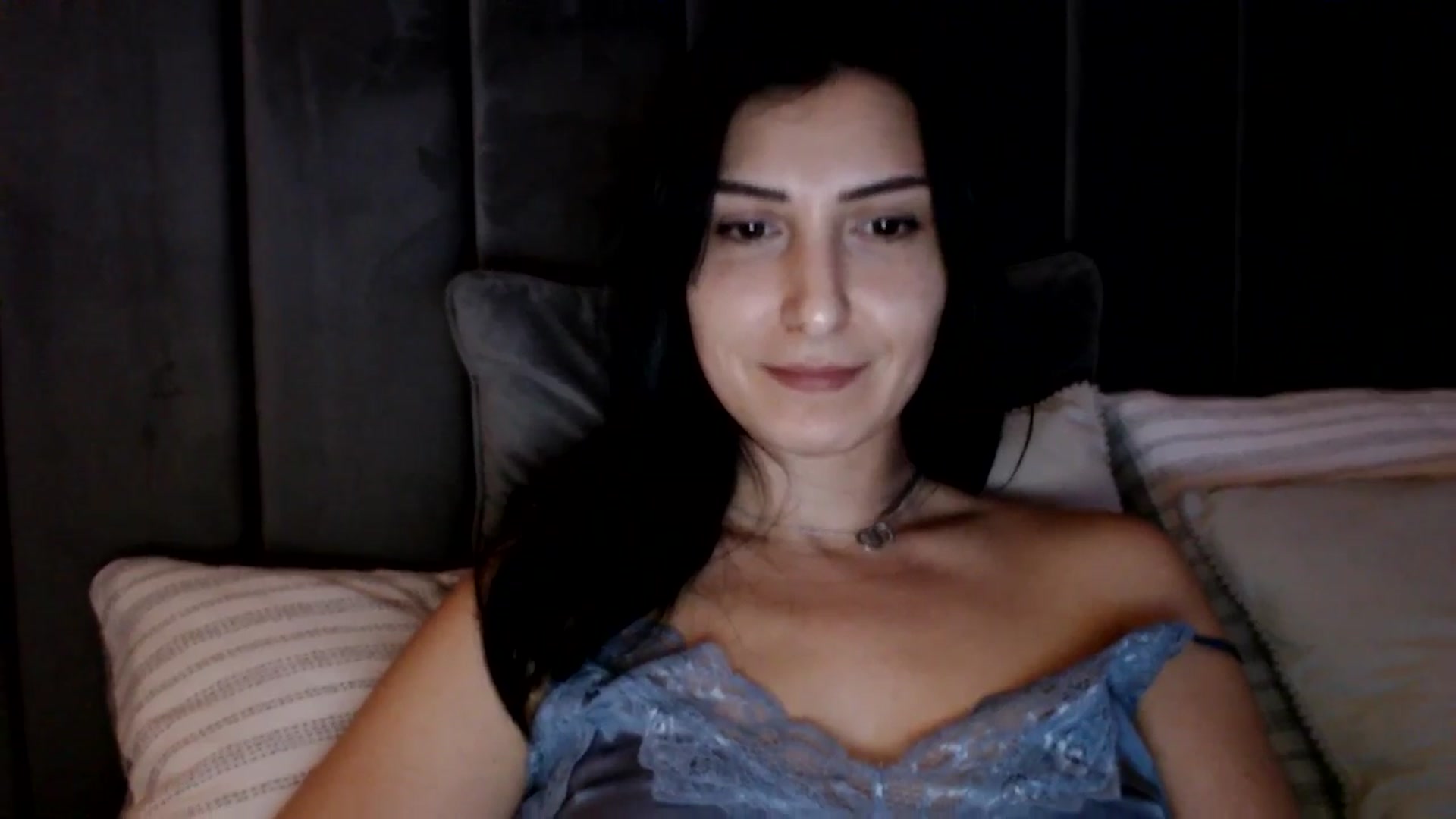 Gallery image thumbnail from MissLeanne's myfreecams stream on, 04/13/2025, 19:35 image 5 of 20