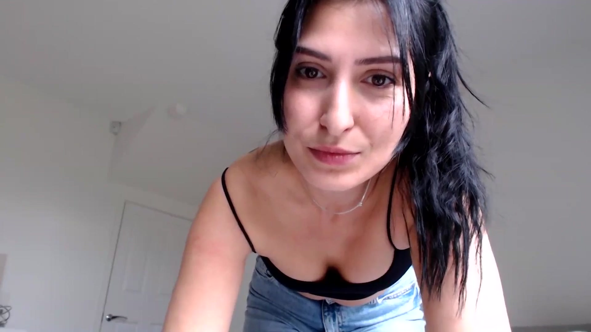 Gallery image thumbnail from MissLeanne's myfreecams stream on, 04/23/2025, 12:25 image 7 of 20