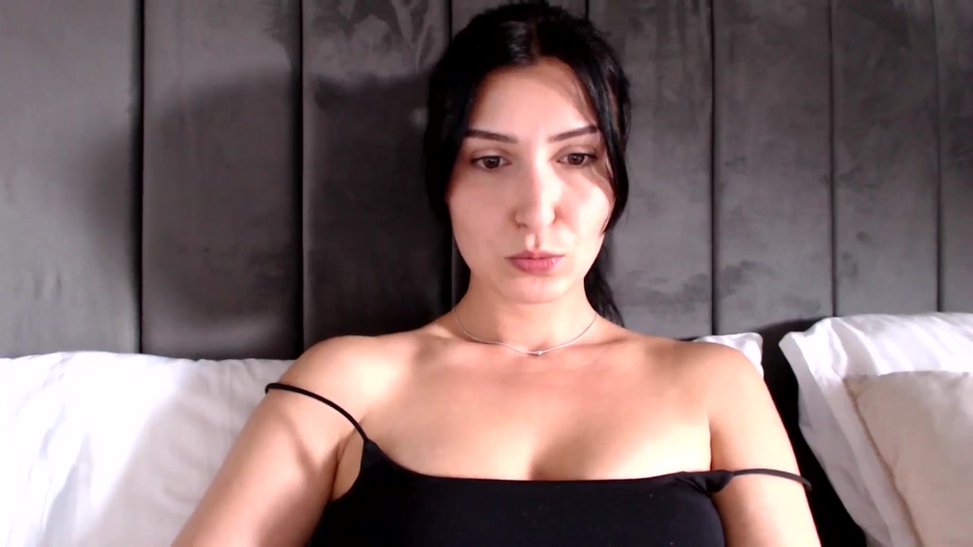 Gallery image thumbnail from MissLeanne's myfreecams stream on, 04/23/2025, 13:31 image 7 of 20