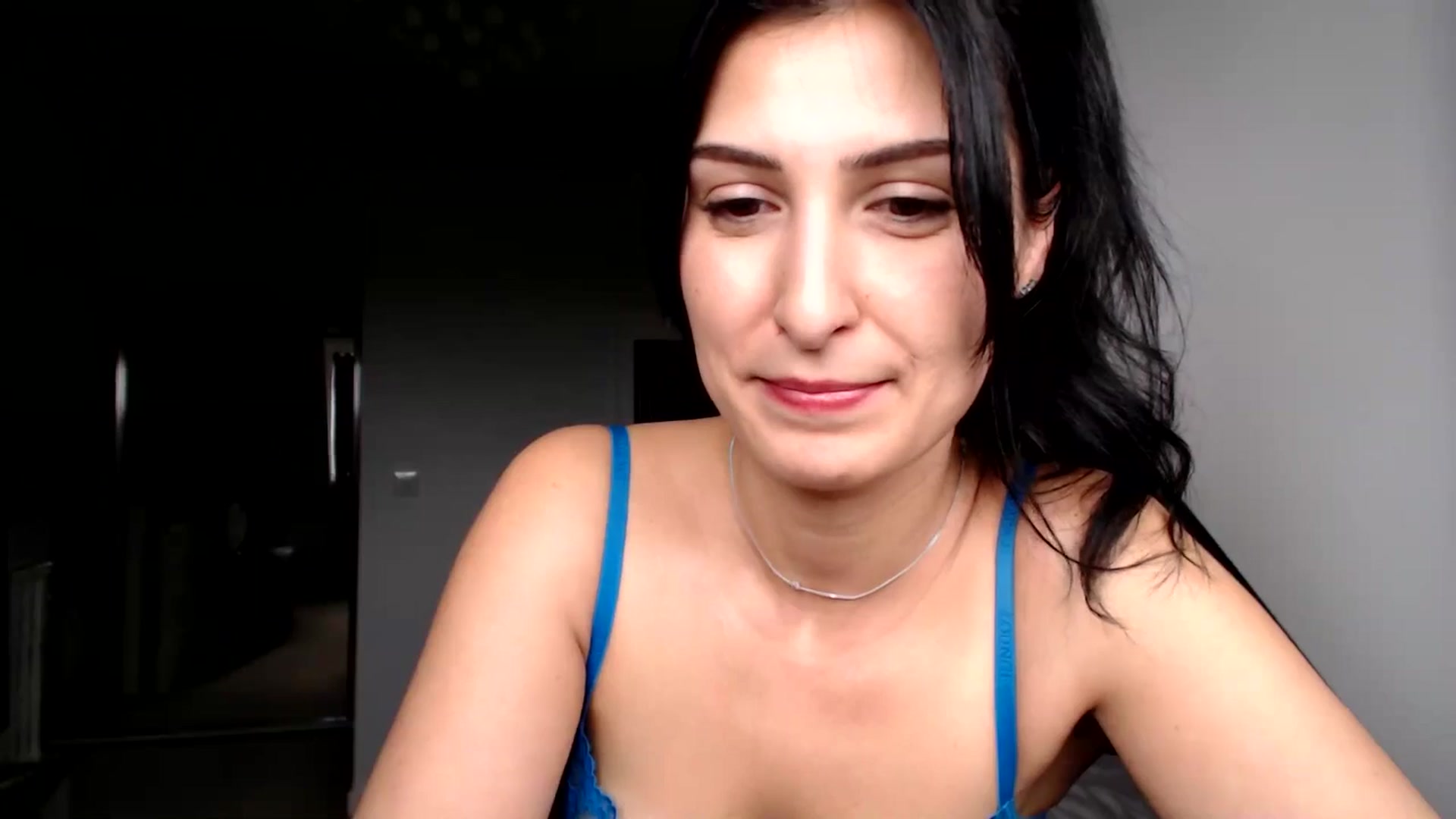 Gallery image thumbnail from MissLeanne's myfreecams stream on, 04/24/2025, 14:12 image 9 of 20