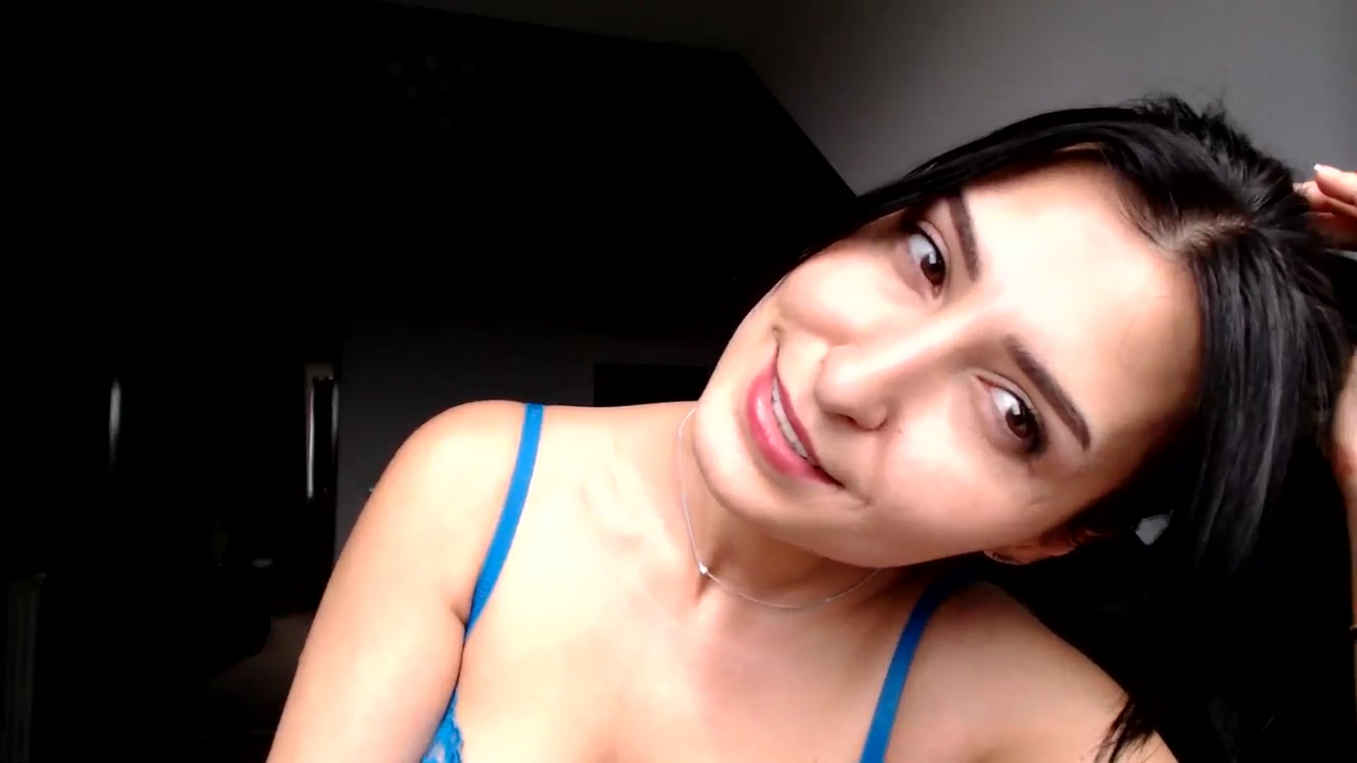 Gallery image thumbnail from MissLeanne's myfreecams stream on, 04/24/2025, 14:12 image 8 of 20
