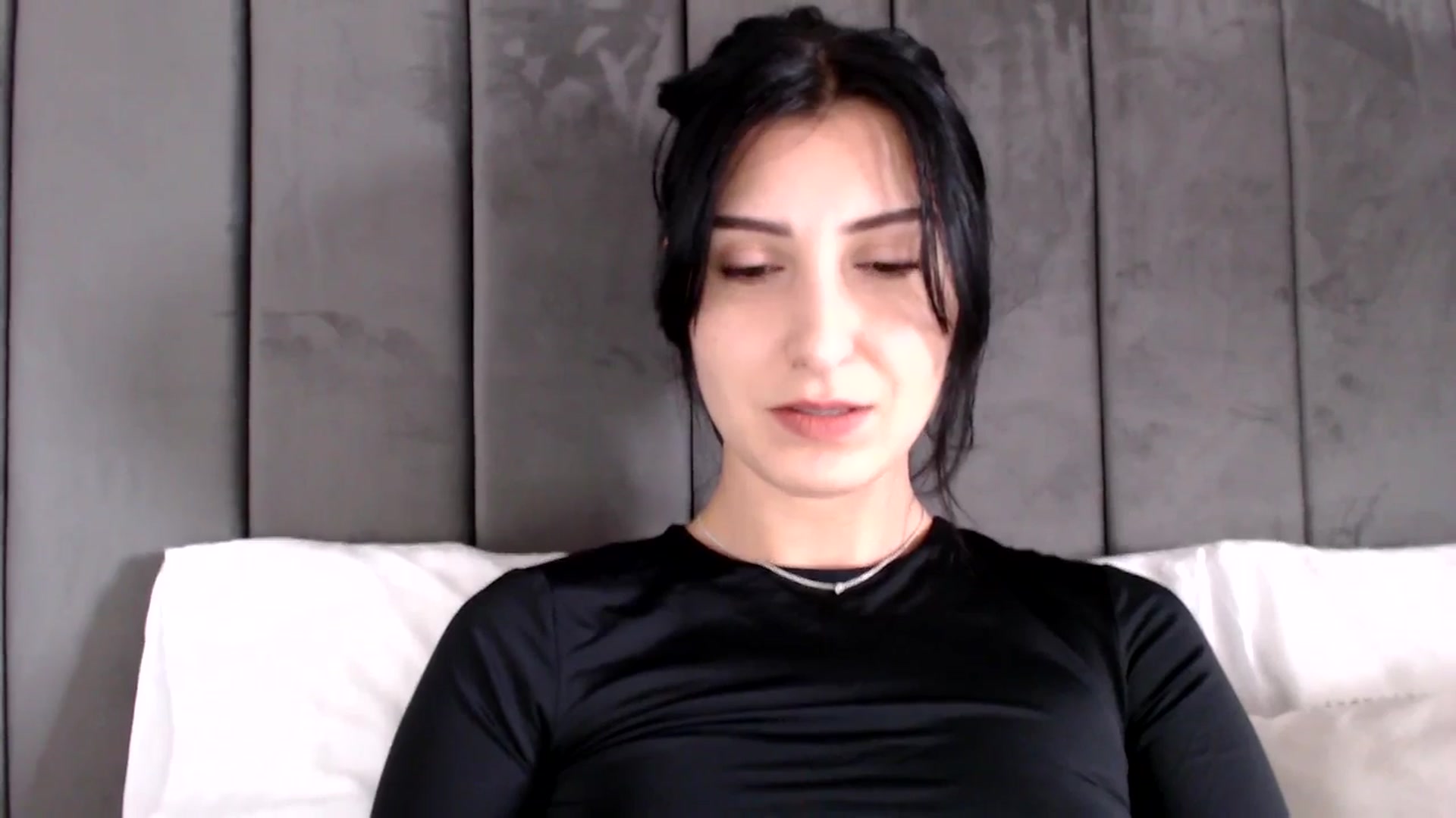 Gallery image thumbnail from MissLeanne's myfreecams stream on, 04/25/2025, 10:45 image 6 of 20