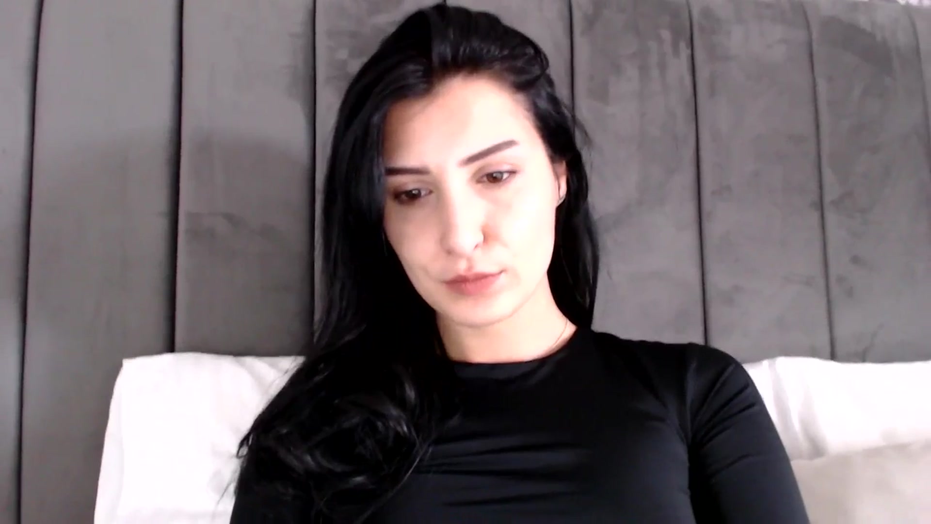 Gallery image thumbnail from MissLeanne's myfreecams stream on, 04/25/2025, 10:45 image 10 of 20