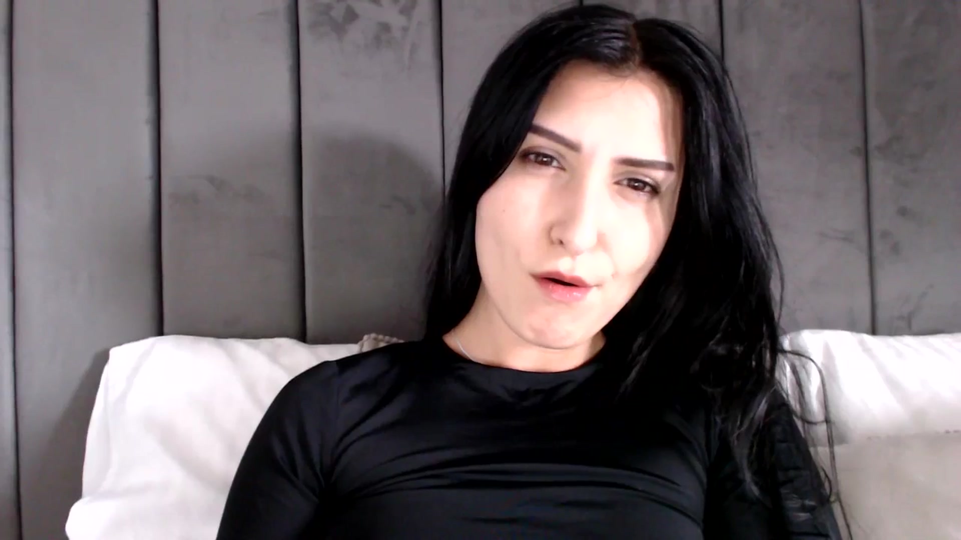 Gallery image thumbnail from MissLeanne's myfreecams stream on, 04/25/2025, 10:45 image 20 of 20