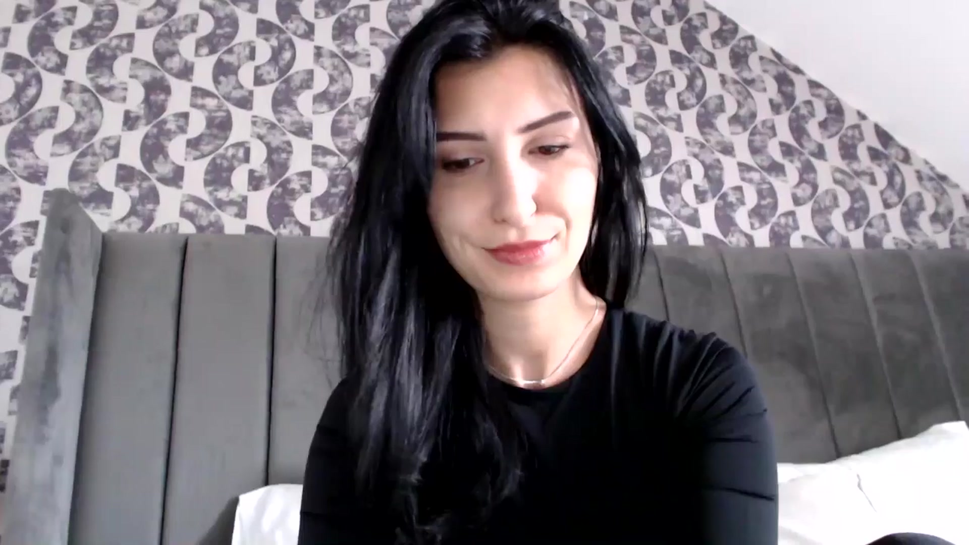 Gallery image thumbnail from MissLeanne's myfreecams stream on, 04/25/2025, 10:45 image 15 of 20
