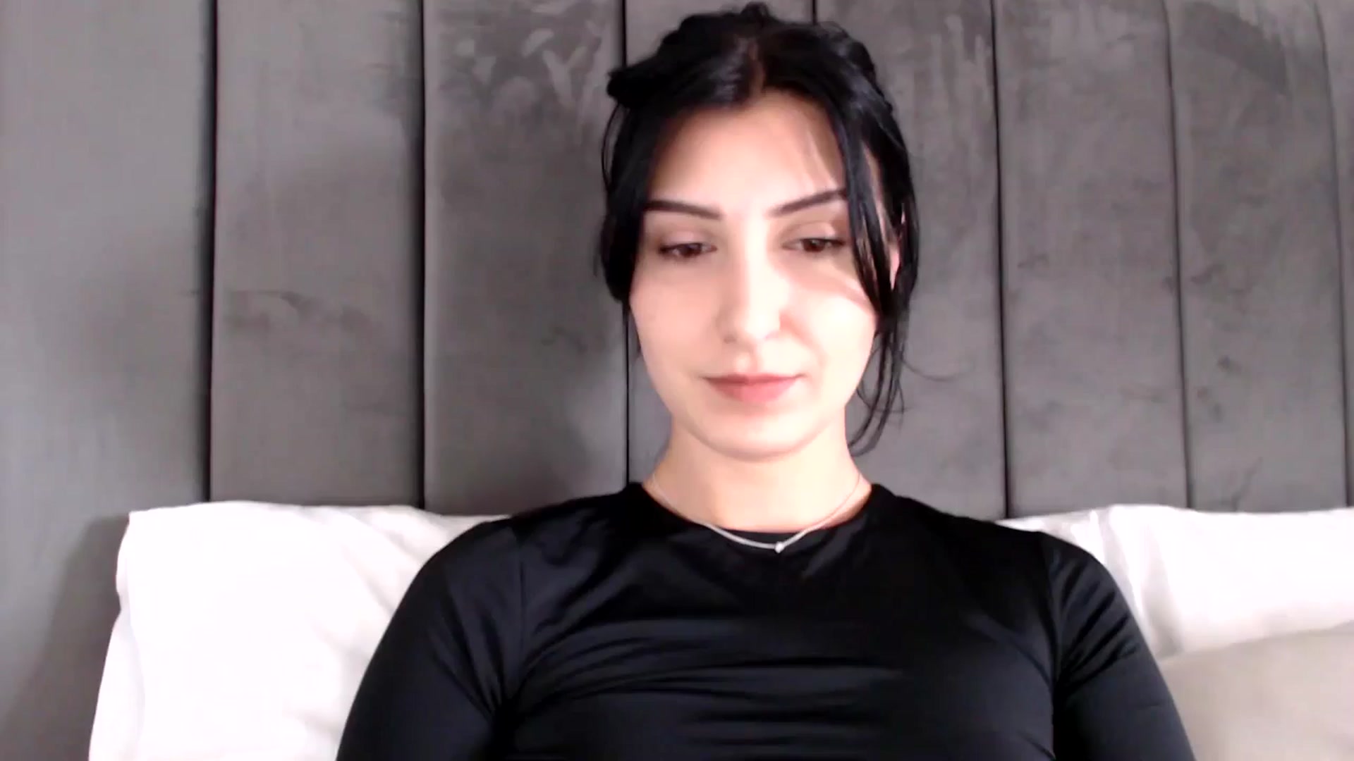 Gallery image thumbnail from MissLeanne's myfreecams stream on, 04/25/2025, 10:45 image 3 of 20