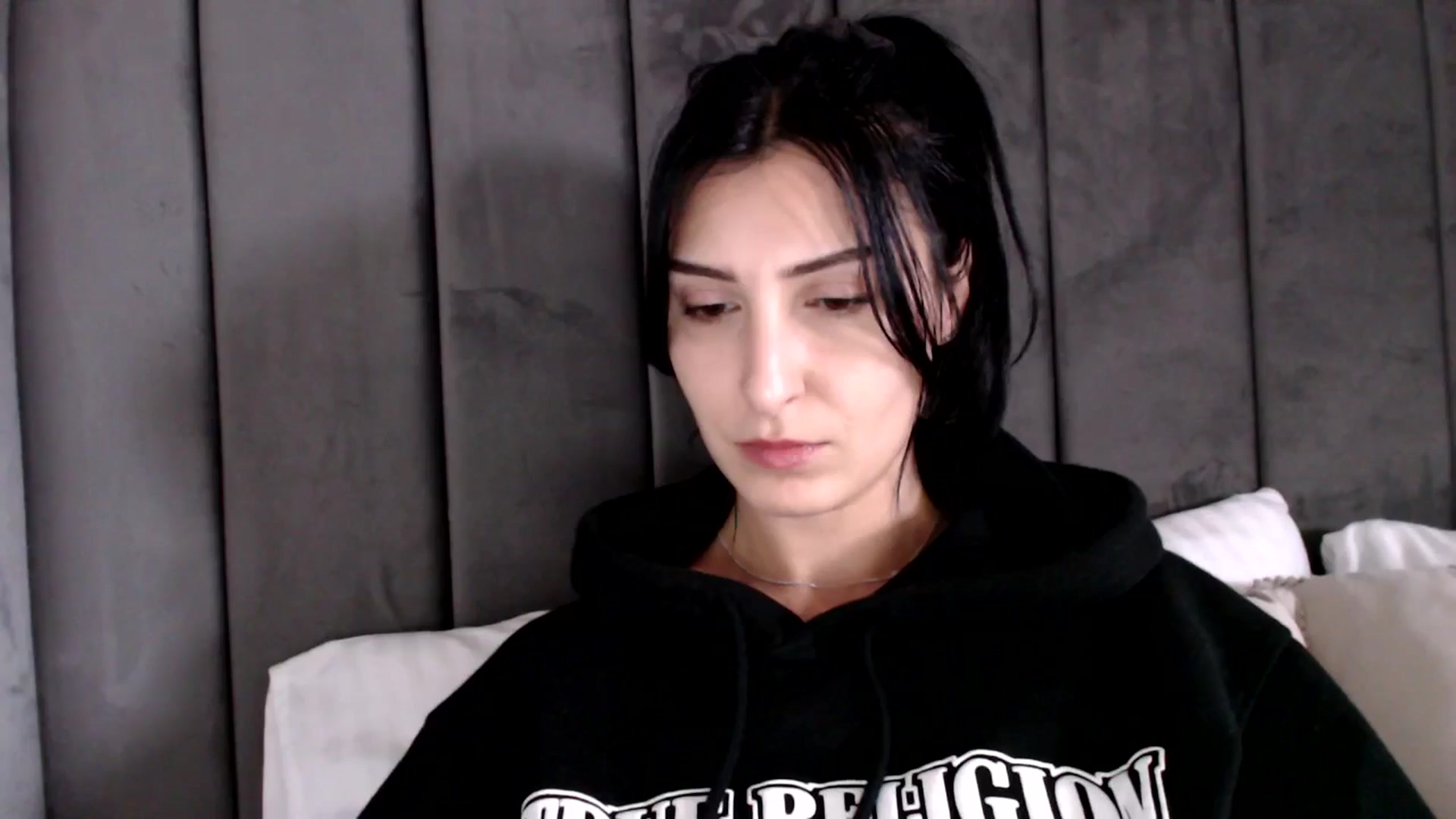 Gallery image thumbnail from MissLeanne's myfreecams stream on, 04/25/2025, 12:25 image 10 of 20
