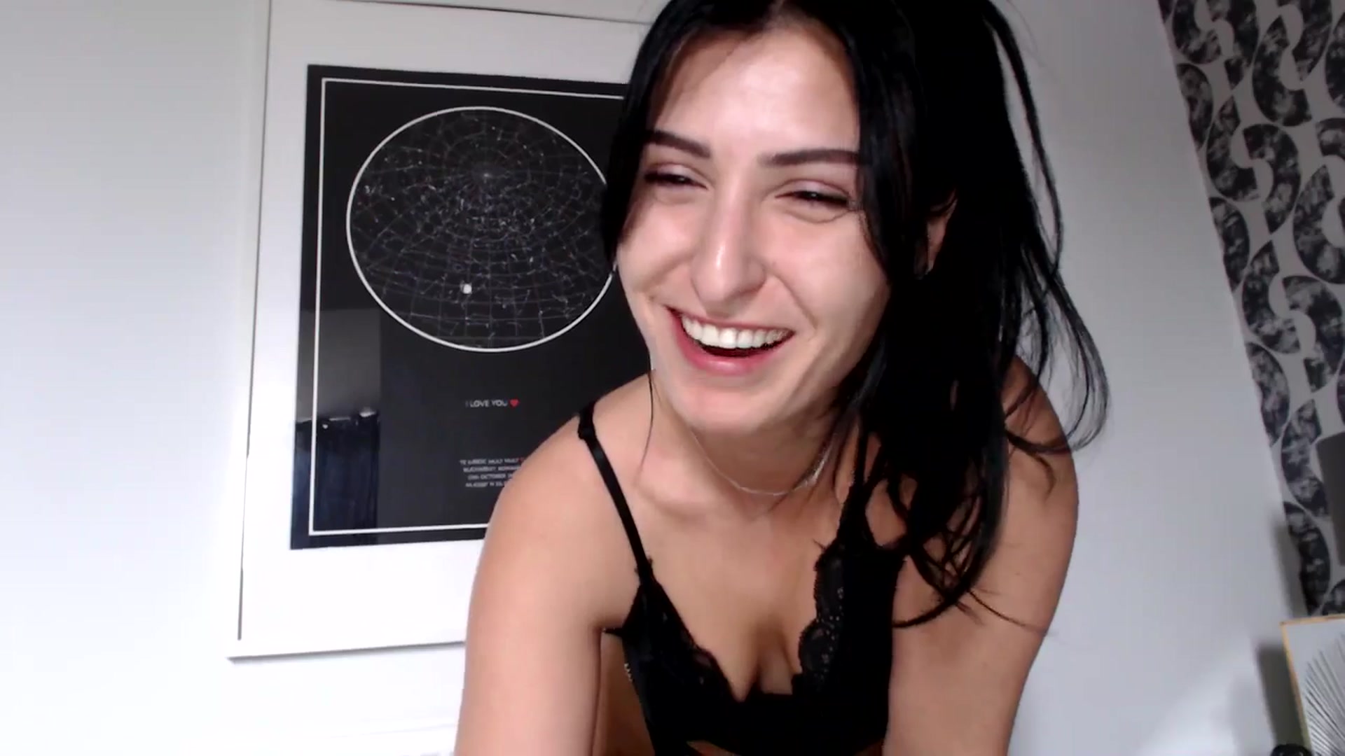 Gallery image thumbnail from MissLeanne's myfreecams stream on, 04/25/2025, 12:25 image 2 of 20