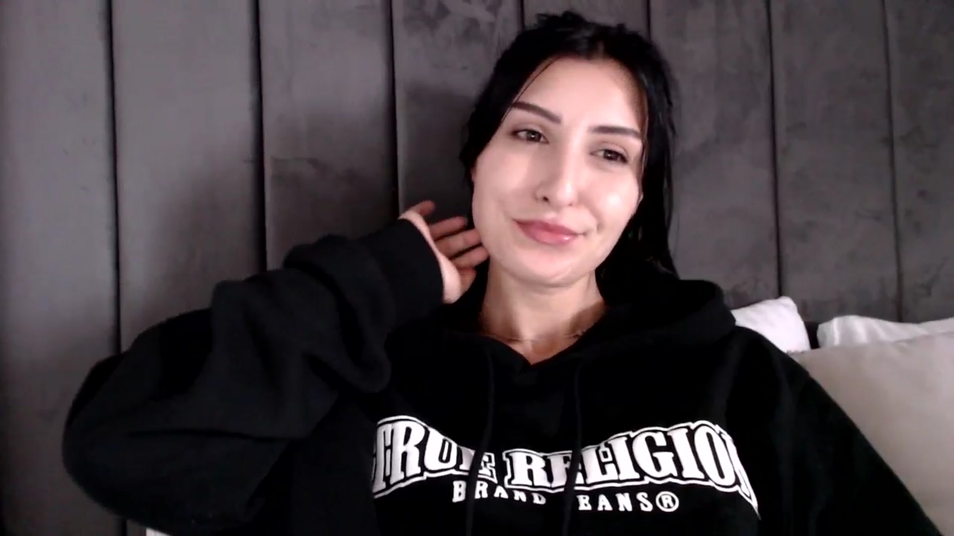 Gallery image thumbnail from MissLeanne's myfreecams stream on, 04/25/2025, 12:25 image 14 of 20