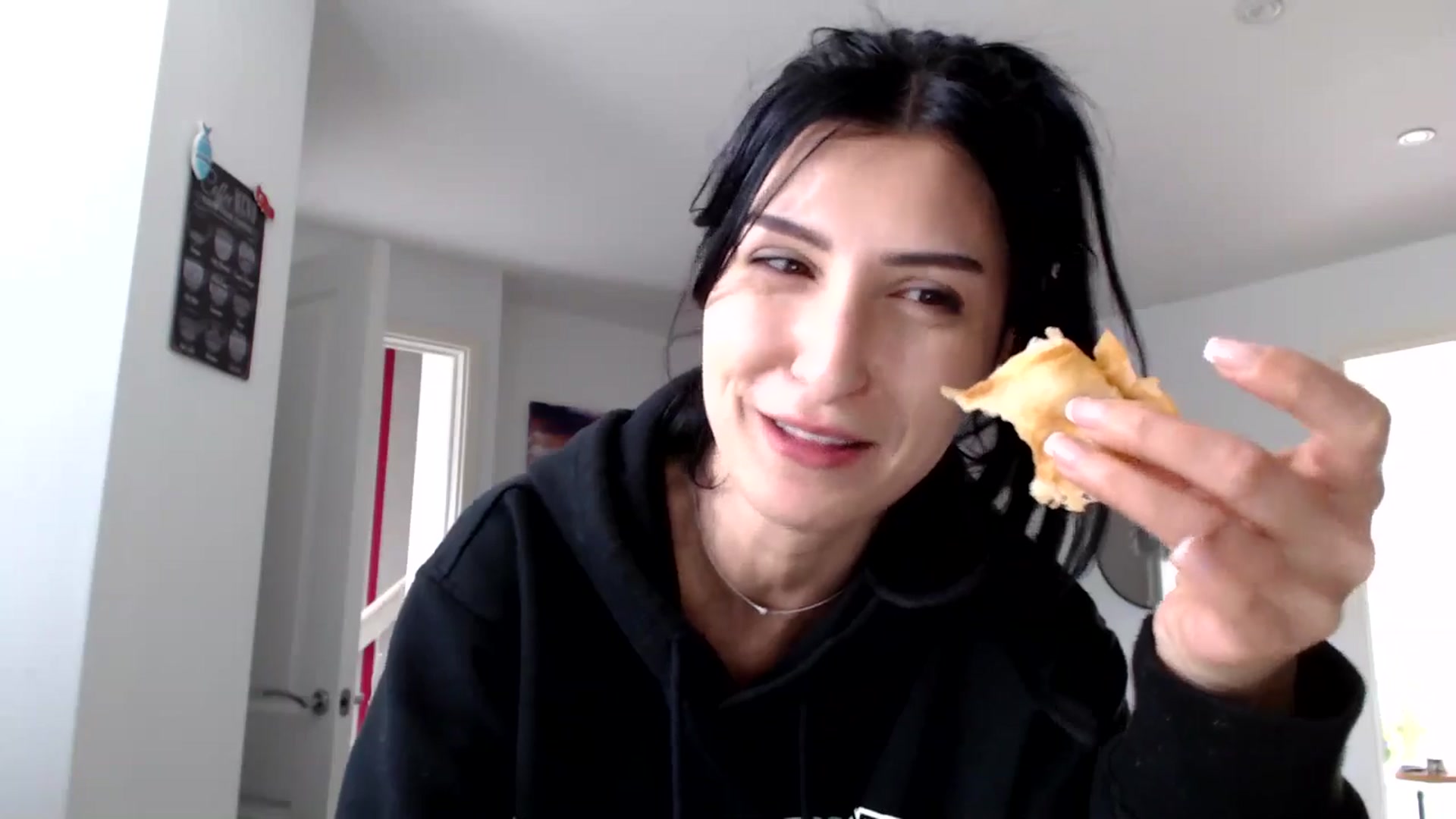 Gallery image thumbnail from MissLeanne's myfreecams stream on, 04/25/2025, 12:43 image 16 of 20