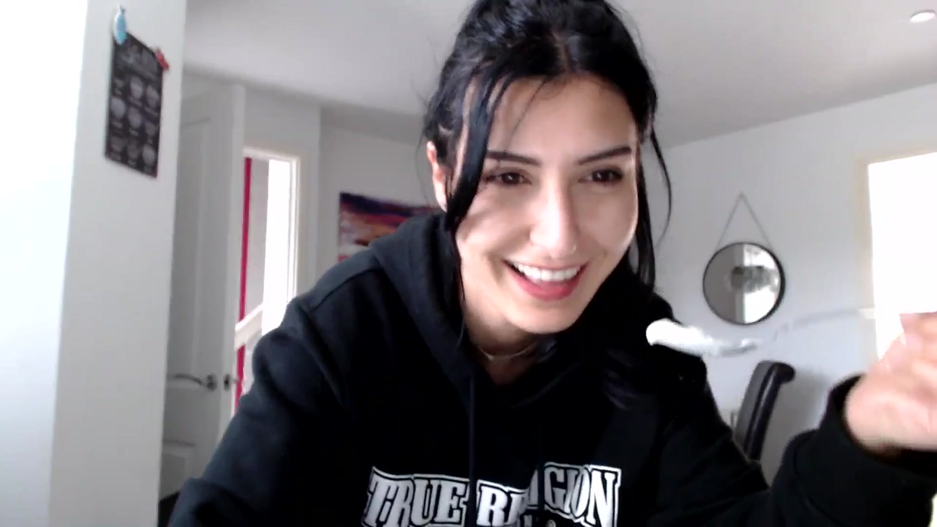 Gallery image thumbnail from MissLeanne's myfreecams stream on, 04/25/2025, 12:43 image 2 of 20
