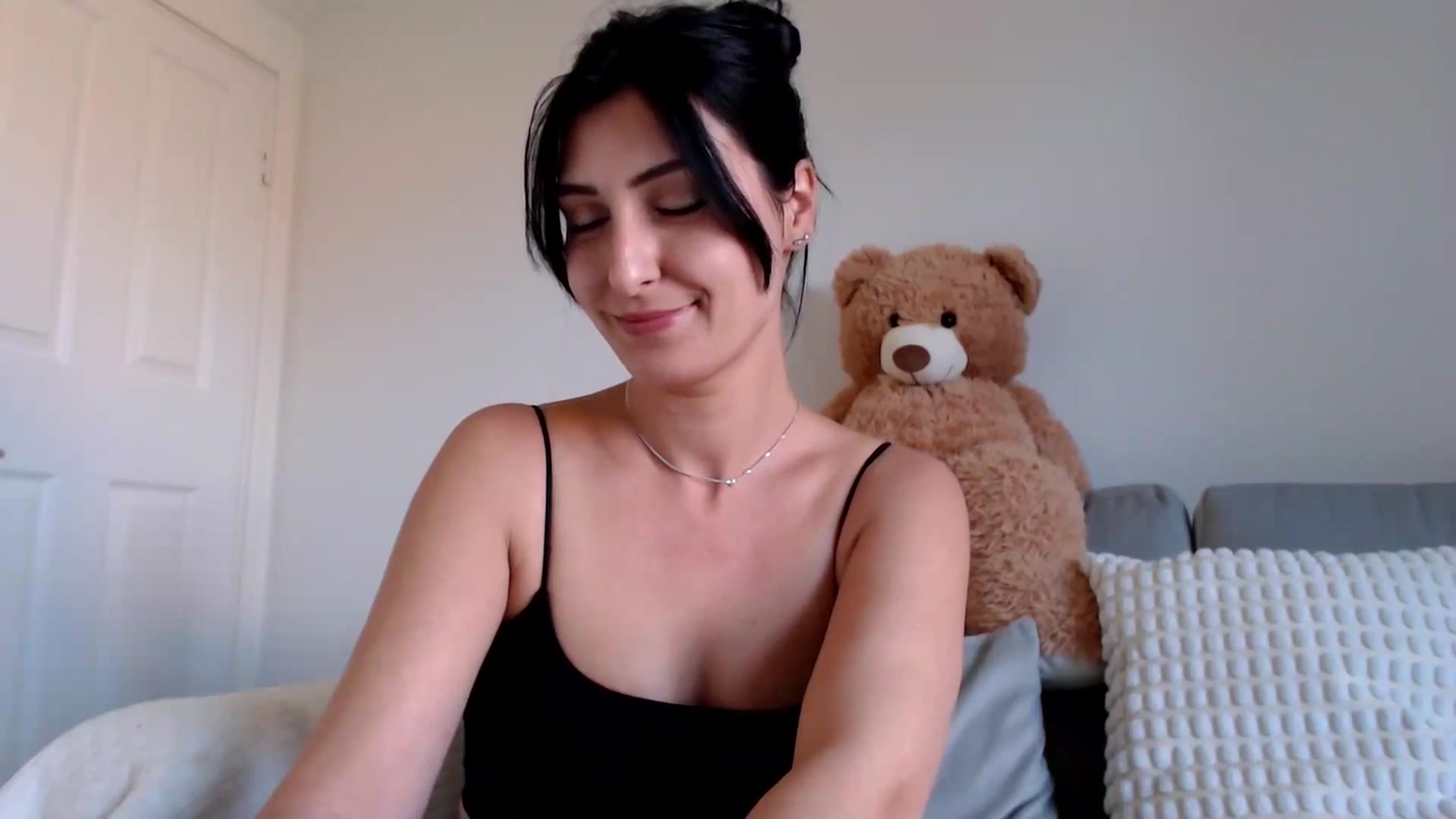 Gallery image thumbnail from MissLeanne's myfreecams stream on, 04/30/2025, 12:25 image 18 of 20