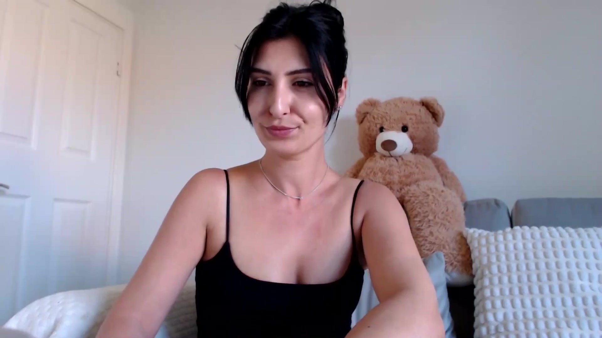 Gallery image thumbnail from MissLeanne's myfreecams stream on, 04/30/2025, 12:25 image 10 of 20
