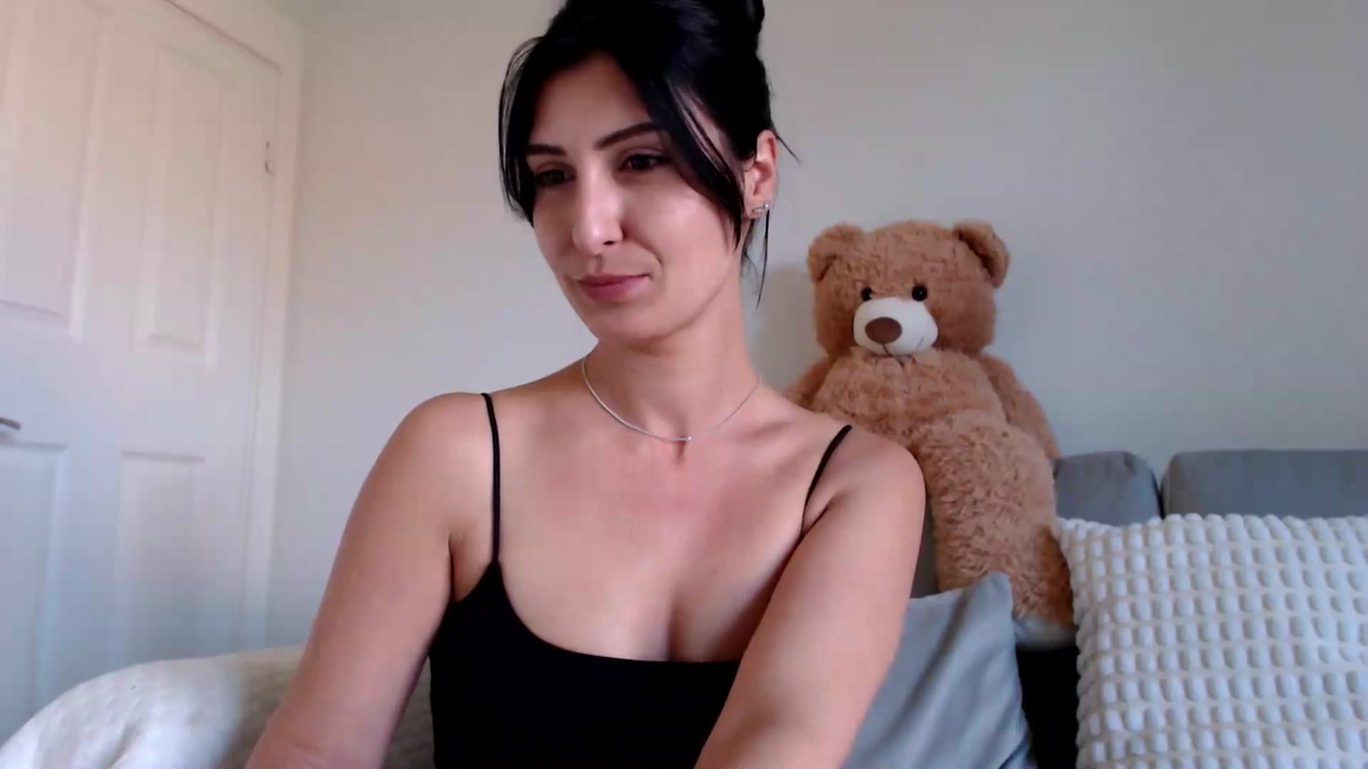 Gallery image thumbnail from MissLeanne's myfreecams stream on, 04/30/2025, 12:25 image 12 of 20