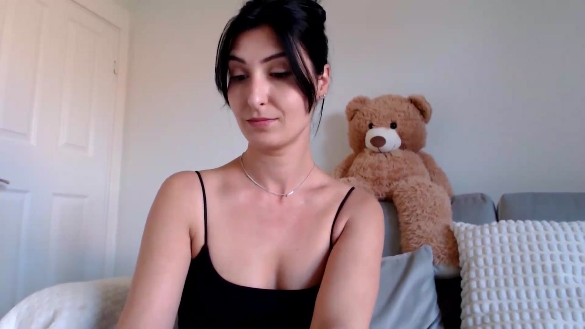 Gallery image thumbnail from MissLeanne's myfreecams stream on, 04/30/2025, 12:25 image 14 of 20