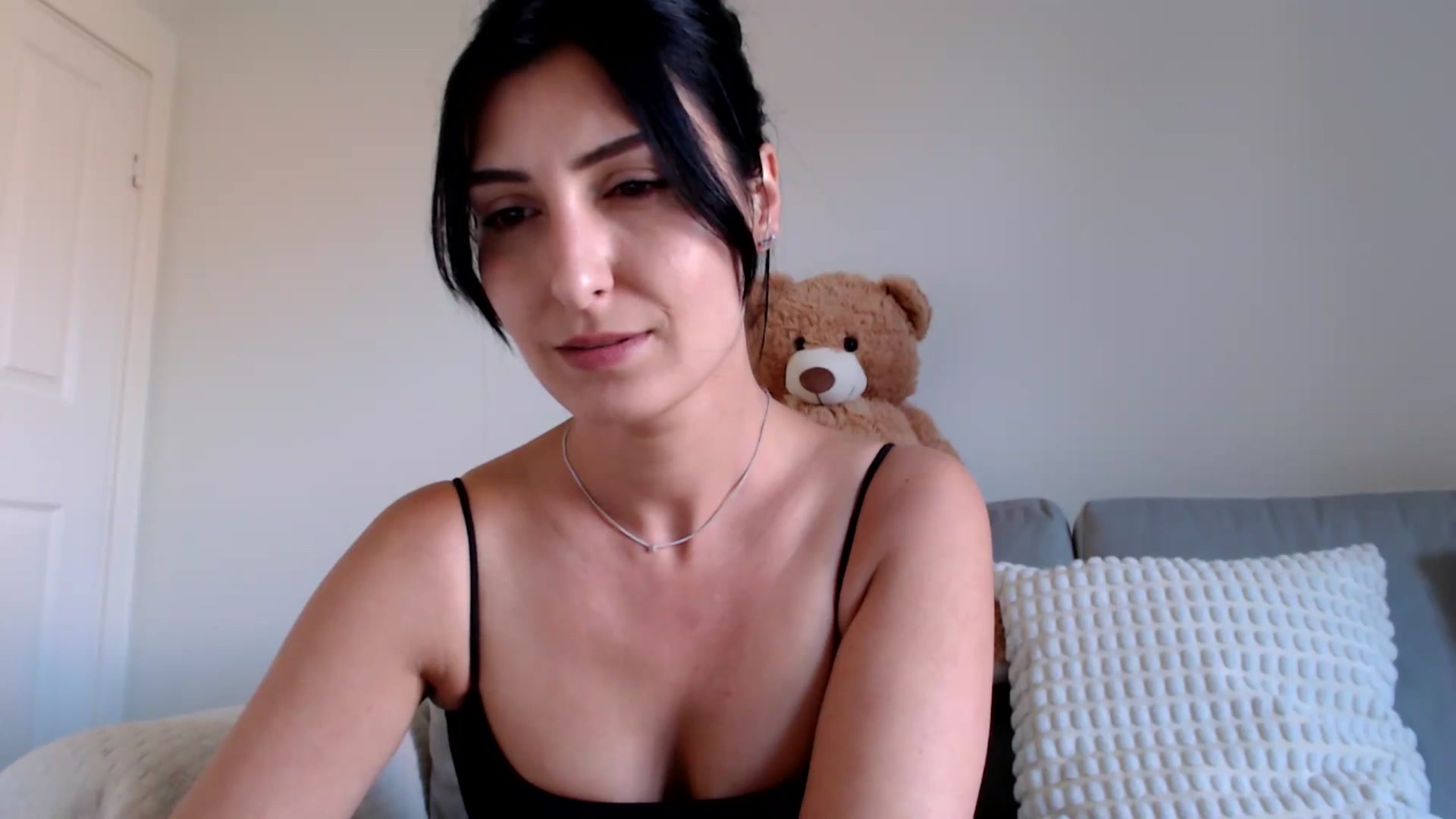 Gallery image thumbnail from MissLeanne's myfreecams stream on, 04/30/2025, 12:54 image 7 of 20
