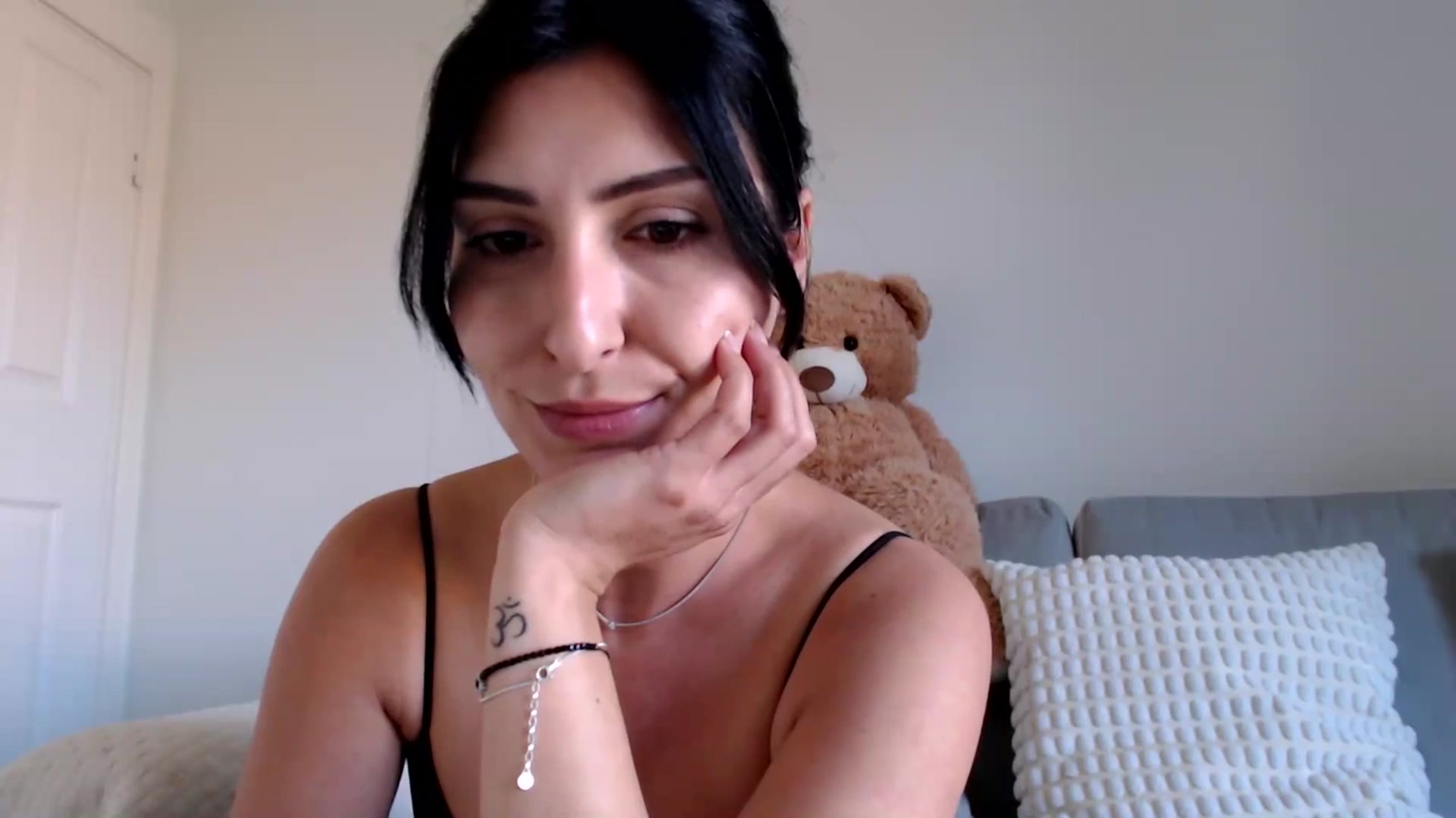 Gallery image thumbnail from MissLeanne's myfreecams stream on, 04/30/2025, 12:54 image 3 of 20