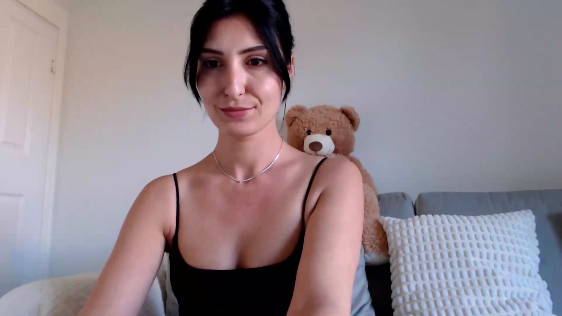 Gallery image thumbnail from MissLeanne's myfreecams stream on, 04/30/2025, 12:54 image 4 of 20