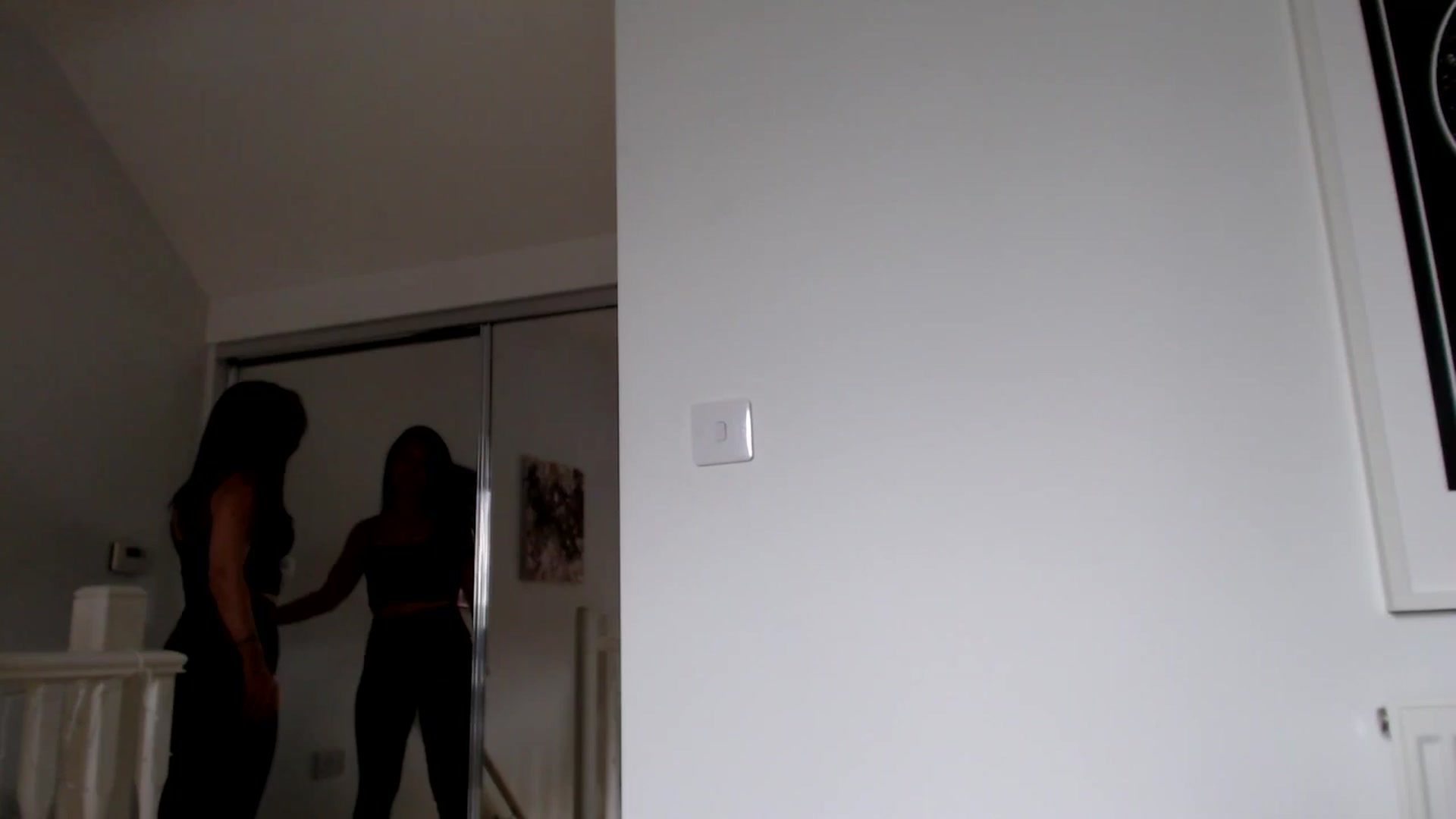 Gallery image thumbnail from MissLeanne's myfreecams stream on, 05/15/2025, 10:18 image 3 of 20