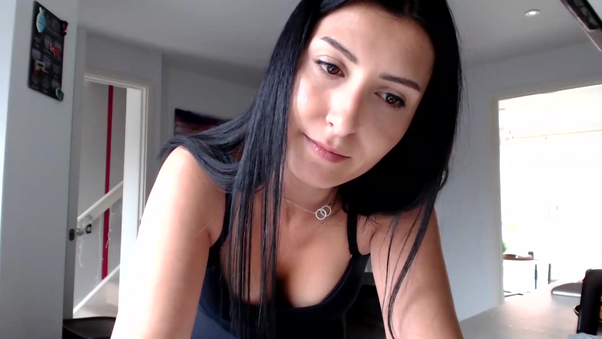 Gallery image thumbnail from MissLeanne's myfreecams stream on, 05/15/2025, 10:40 image 13 of 20